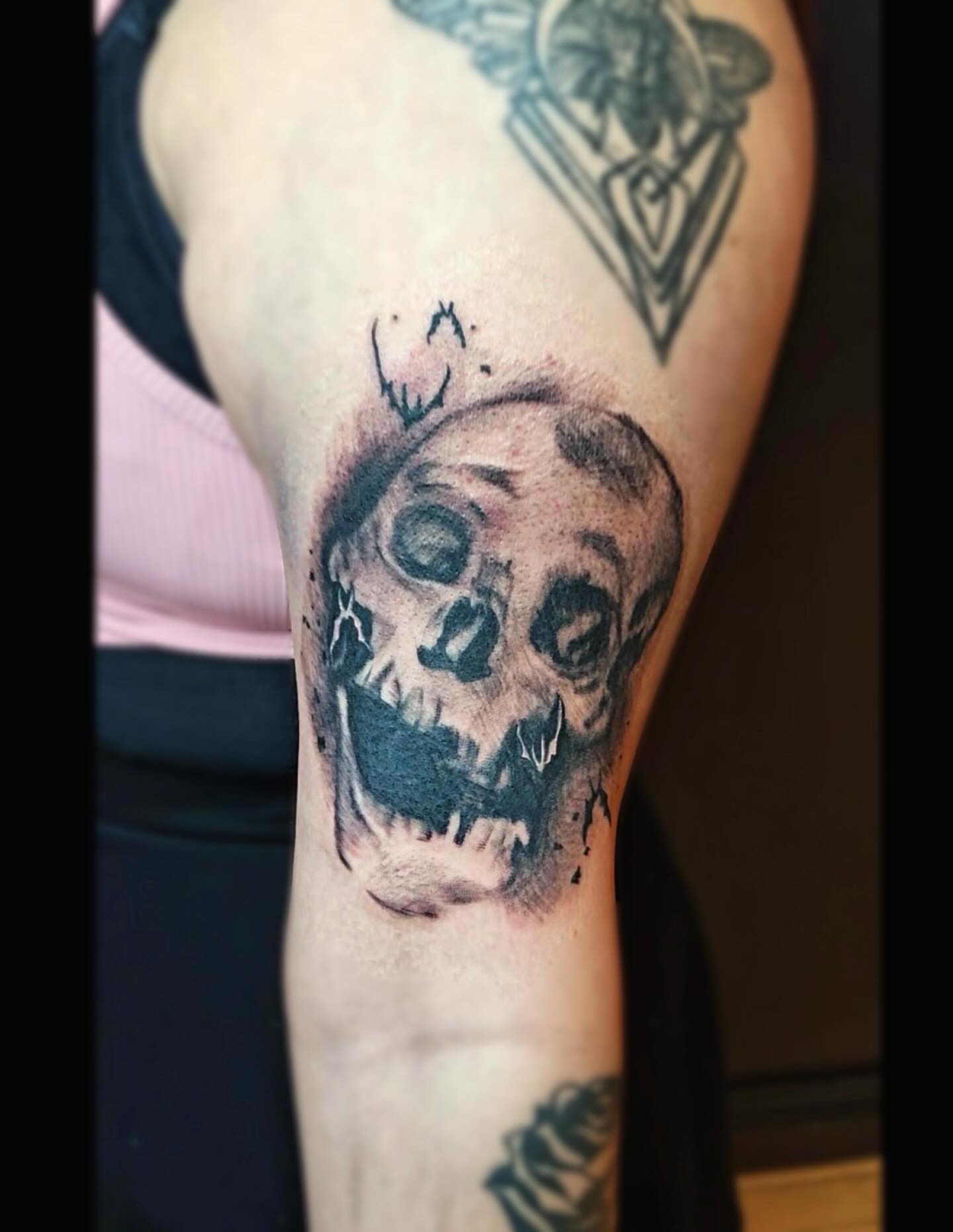 Skull realism tattoo on the forearm by Sebastiana