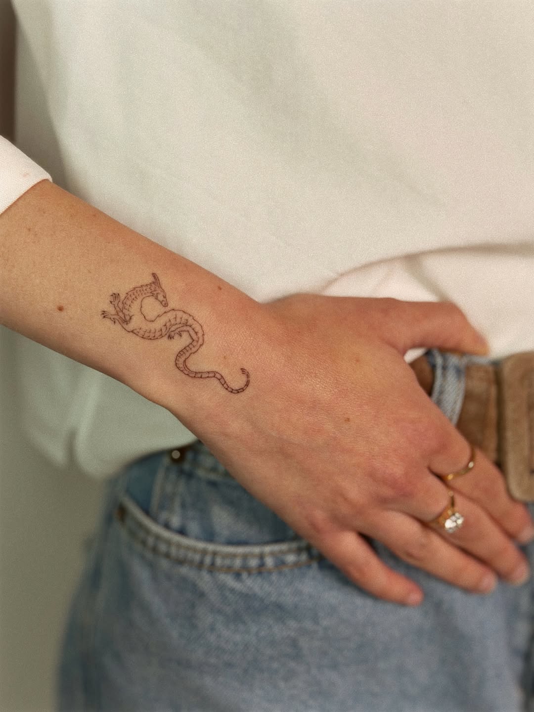 Tattoo by @yuli_tattoos β fine_line