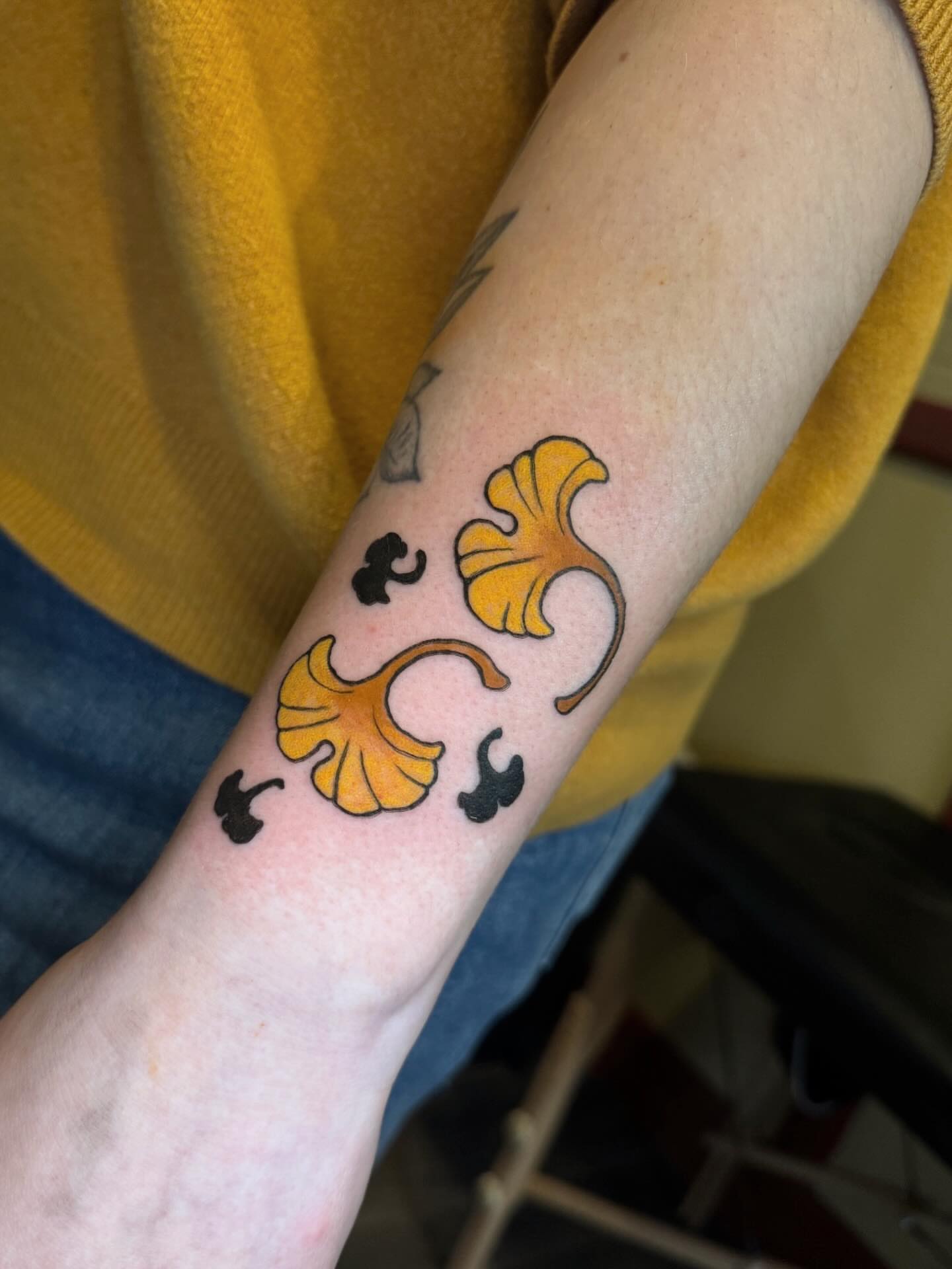 Tattoo by @solarsilas — geometric