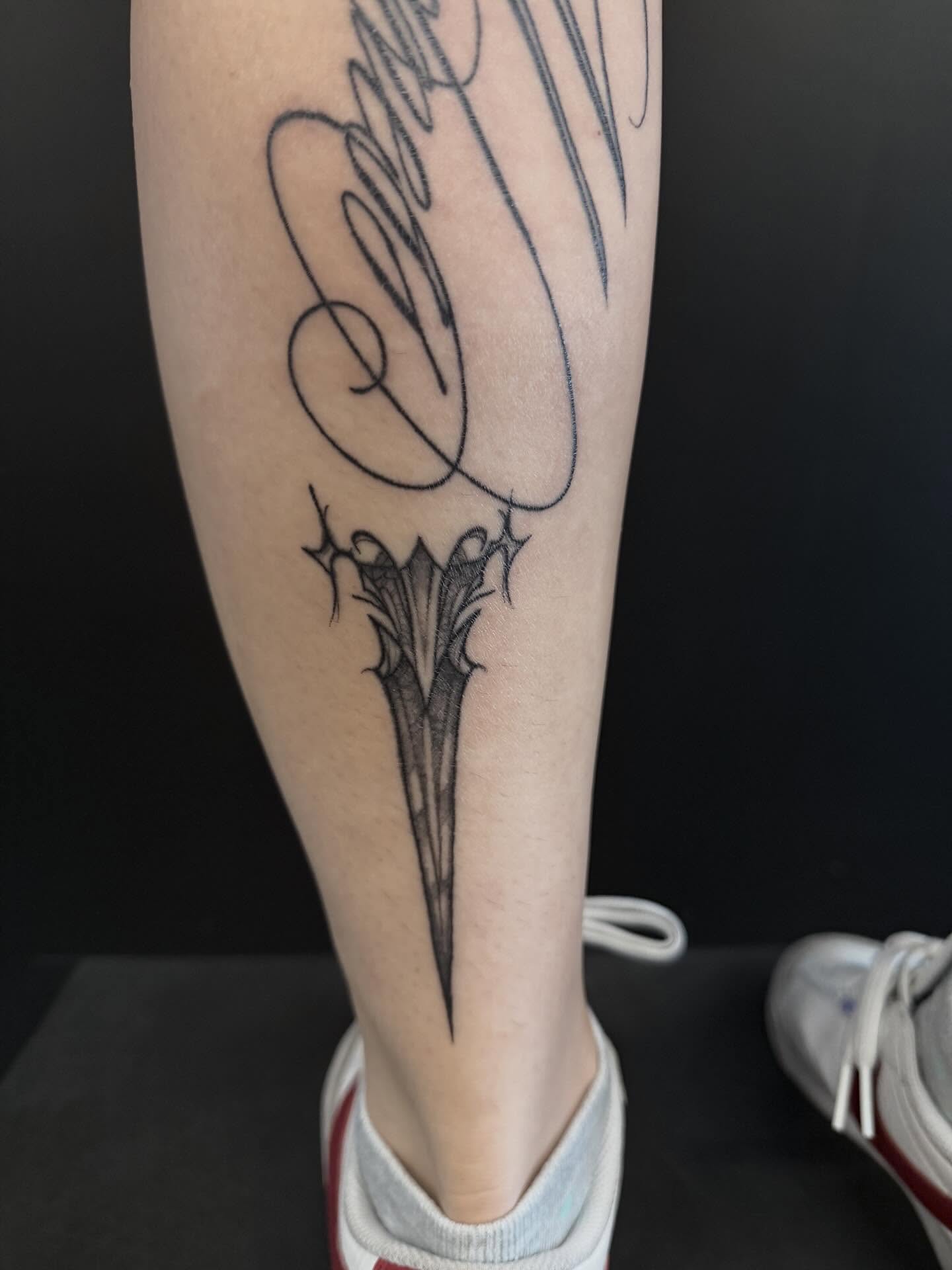 Tattoo by @bonnie_tatt2oos — fine_line, black_and_grey