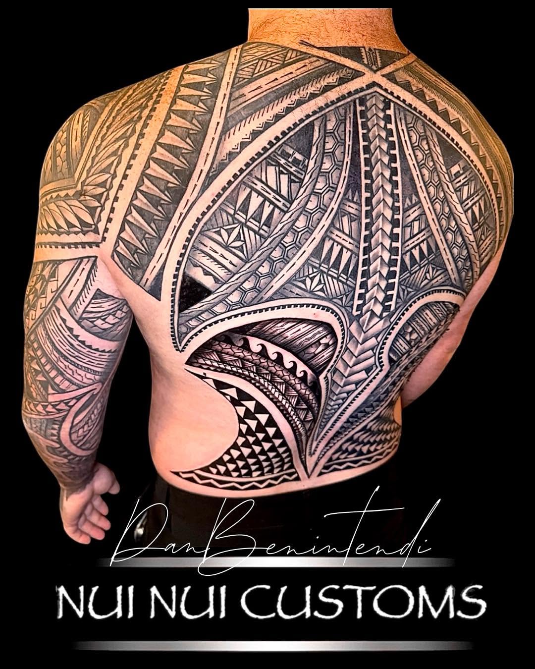 Tribal pattern tribal tattoo on the back by Dan Benintendi l Polynesian Tattoo, Fort Worth, Texas
