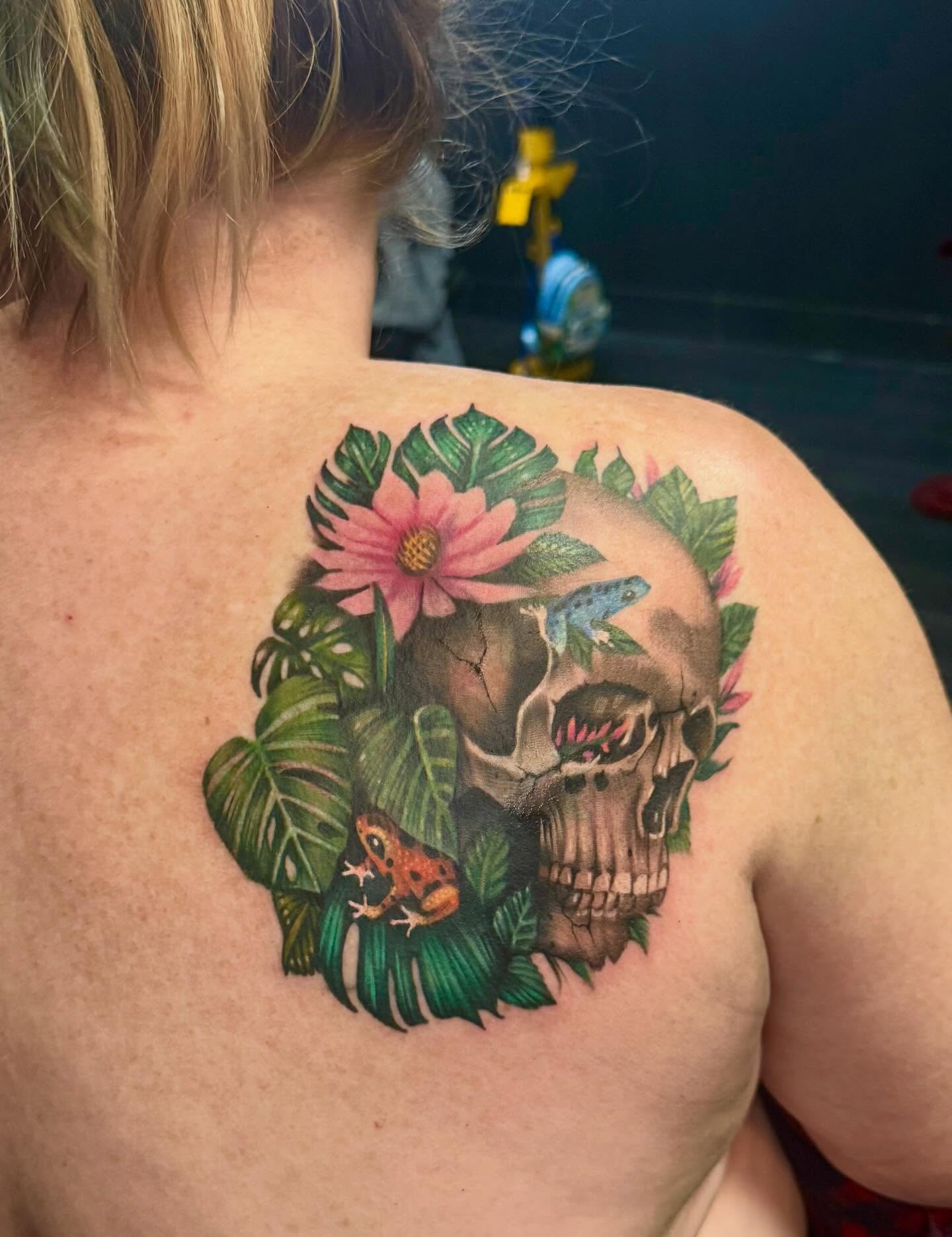 Tattoo by @mademariontattoos — realism, dotwork