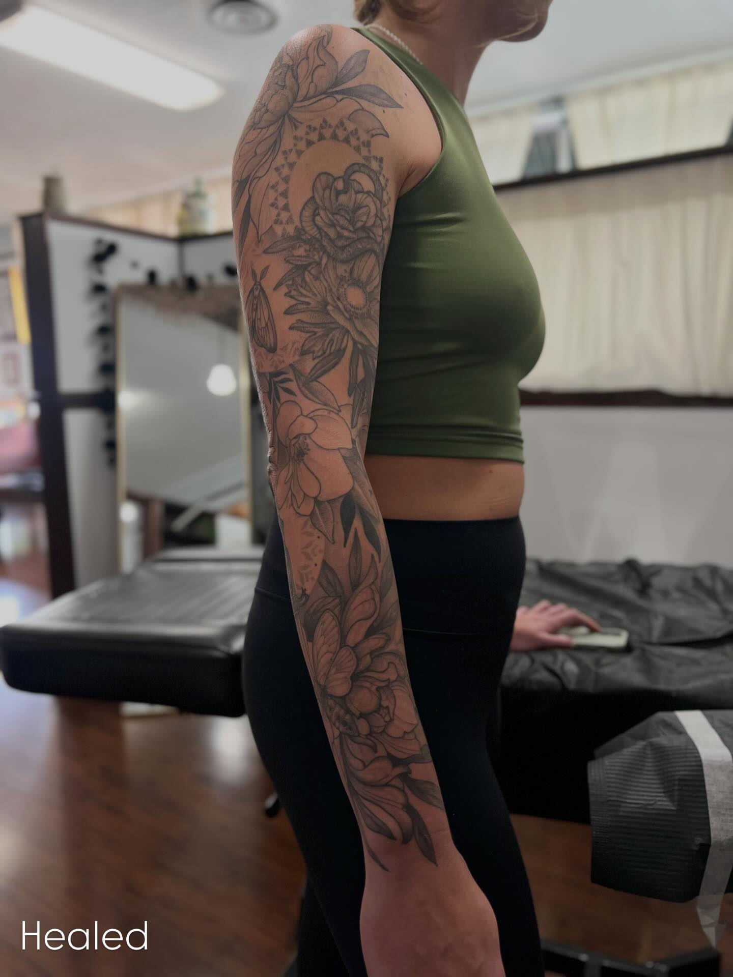 Tattoo by @avreysimone — black_and_grey