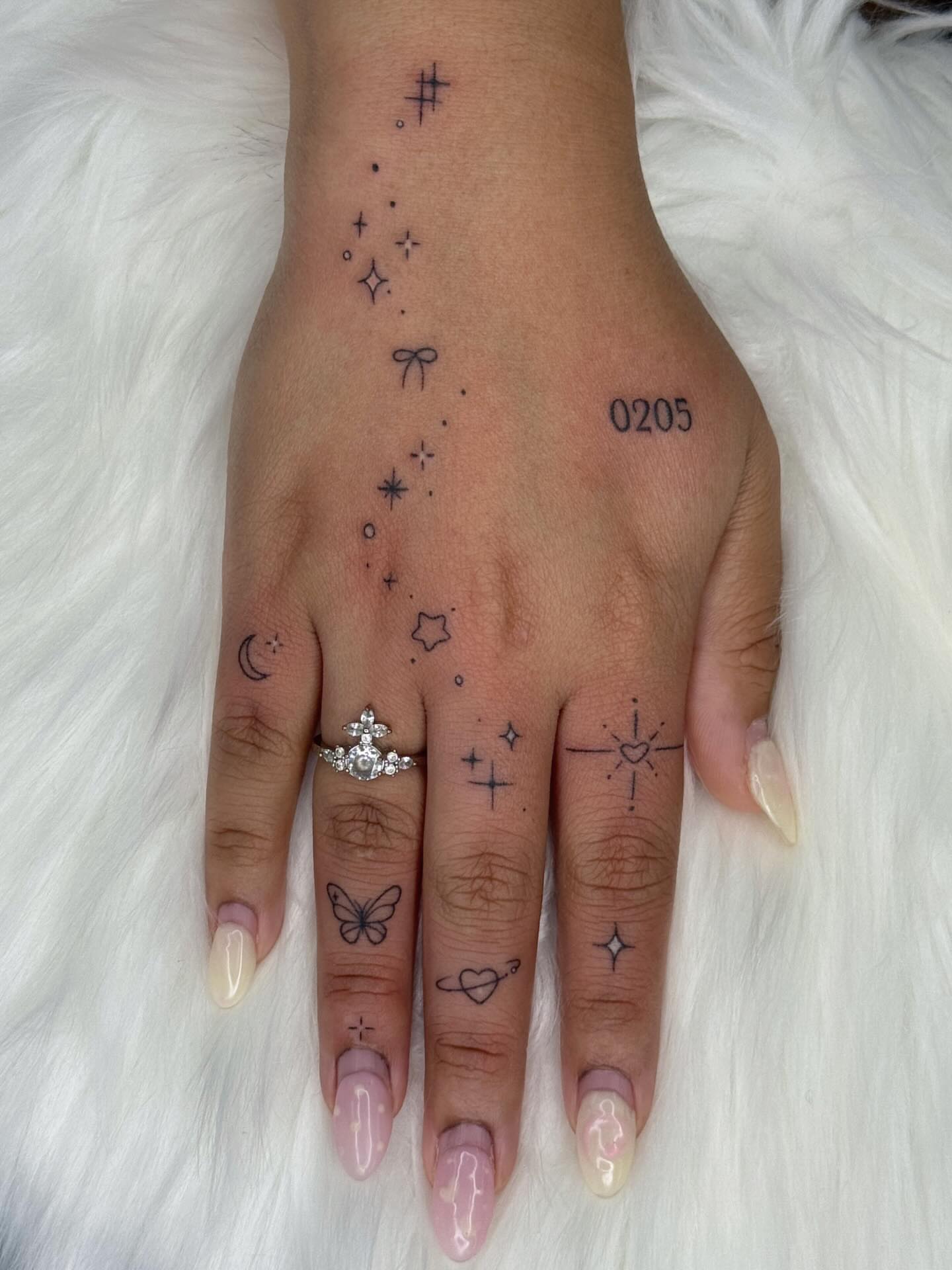 Tattoo by @inkbytheresa — dotwork