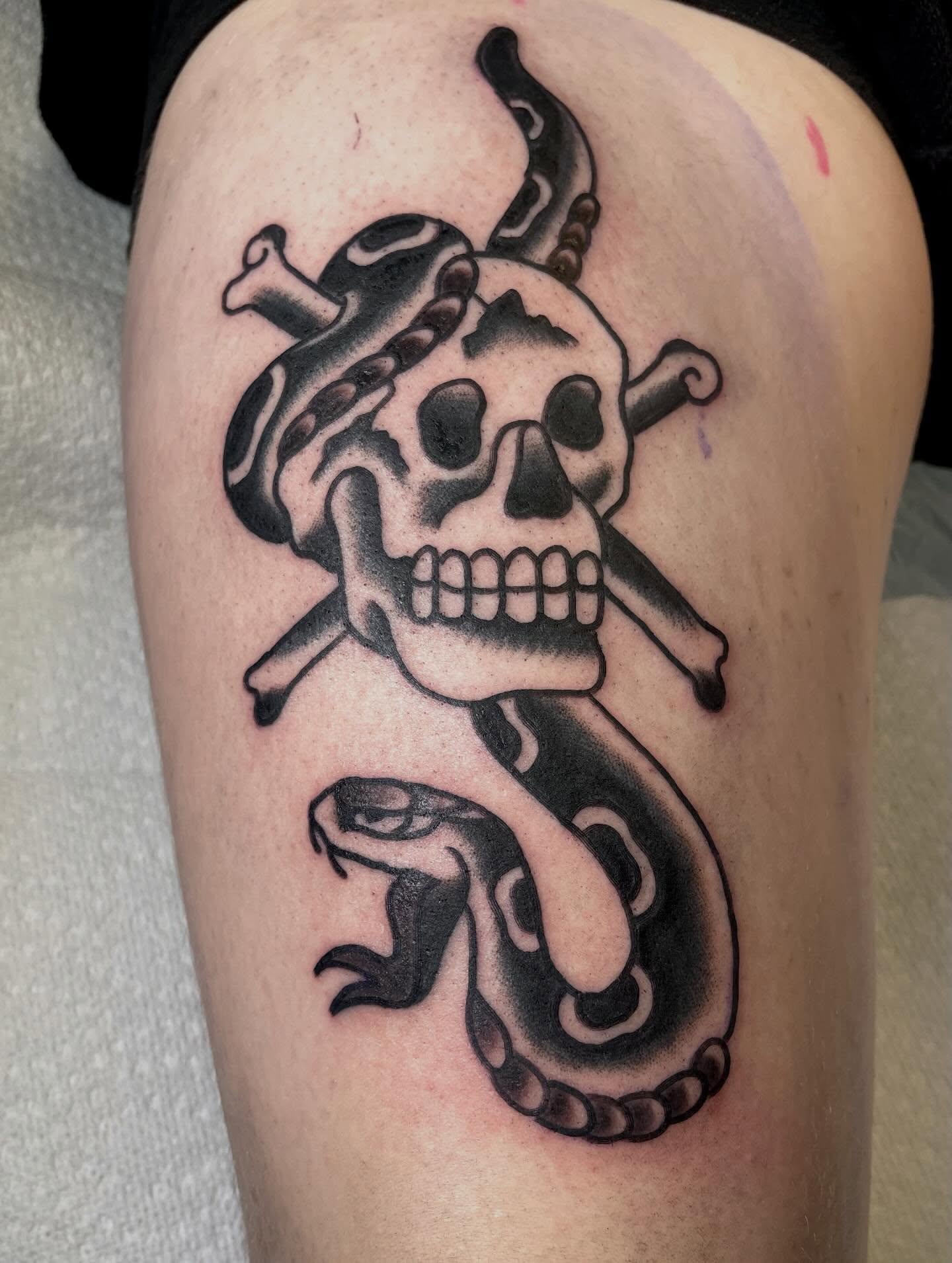 Tattoo by @nickmeerburg — black_and_grey
