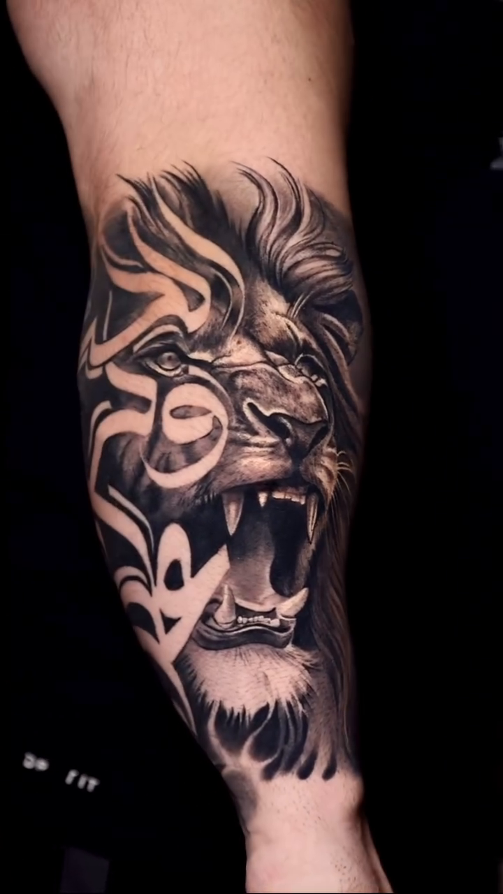 Lion head with abstract elements realism tattoo by Ali Saleh 🇱🇧 Detroit Tattoo Artist, Dearborn, Michigan