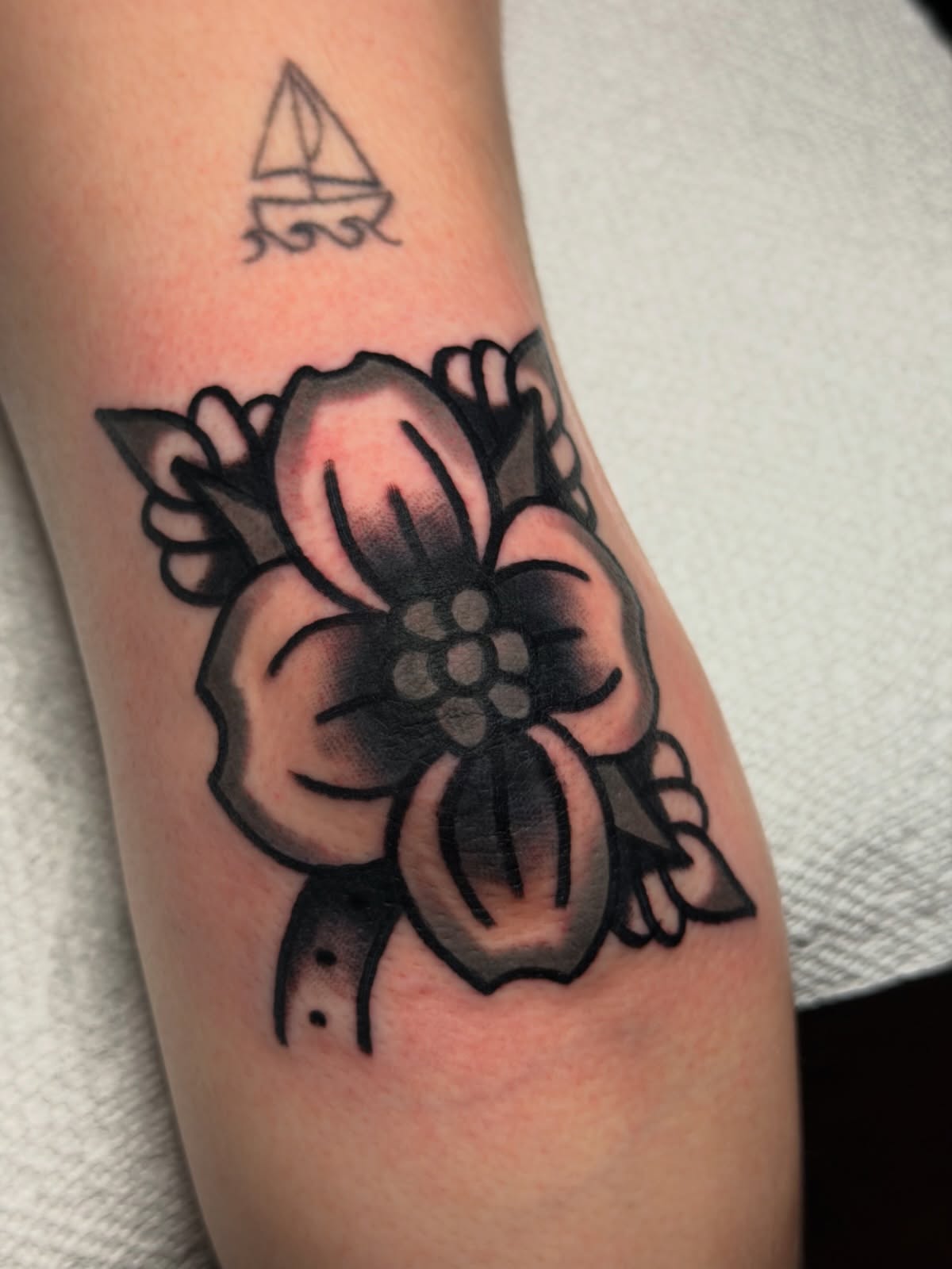 Tattoo by @behindboldlines โ american_traditional