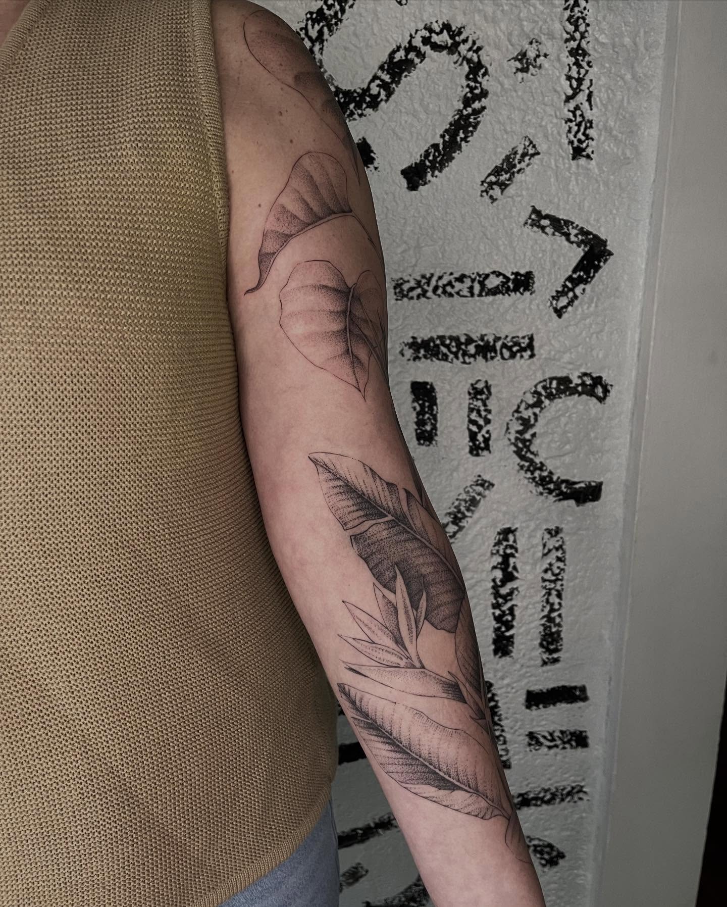 Tattoo by @ovarydose — black_and_grey