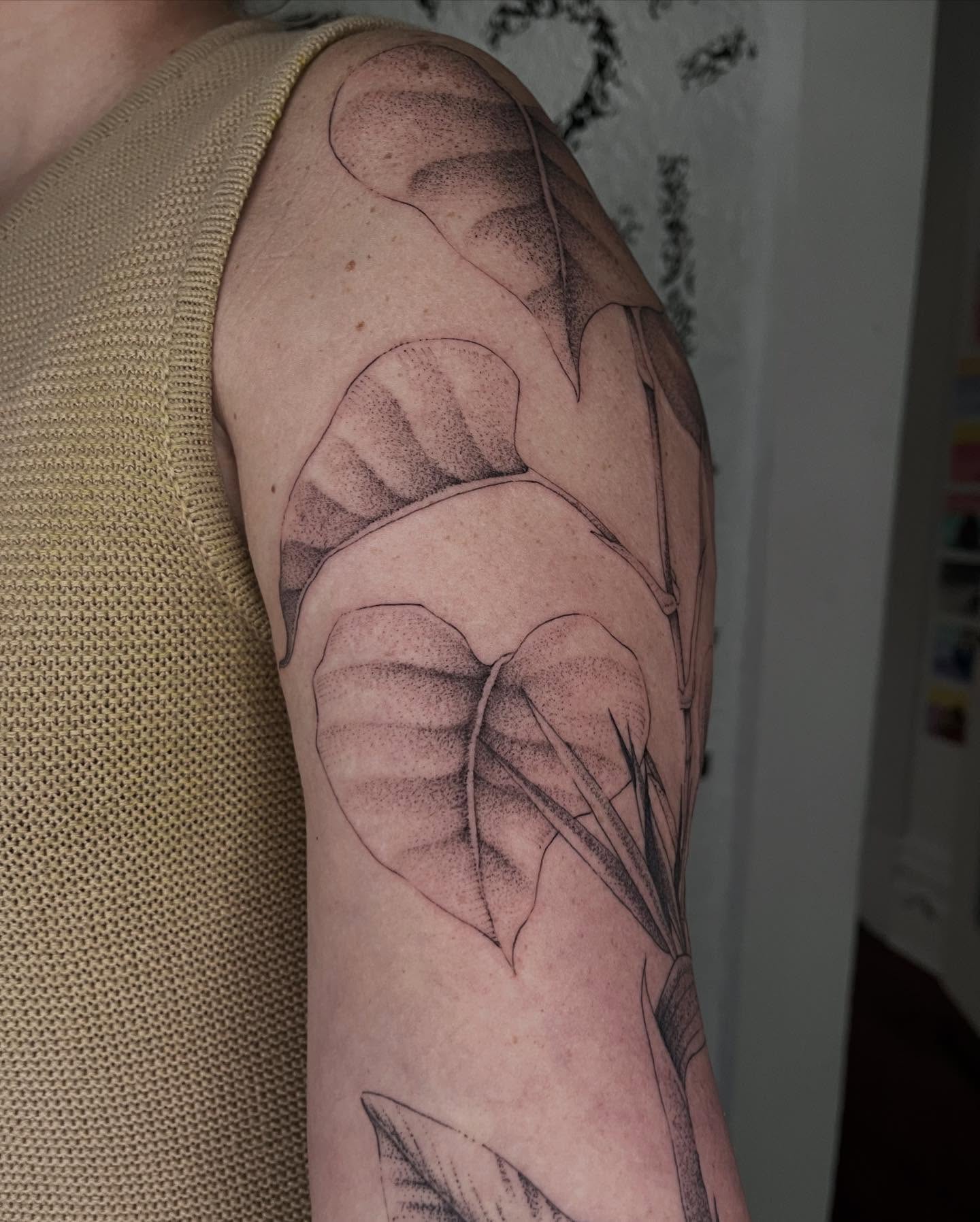Tattoo by @ovarydose — dotwork, realism