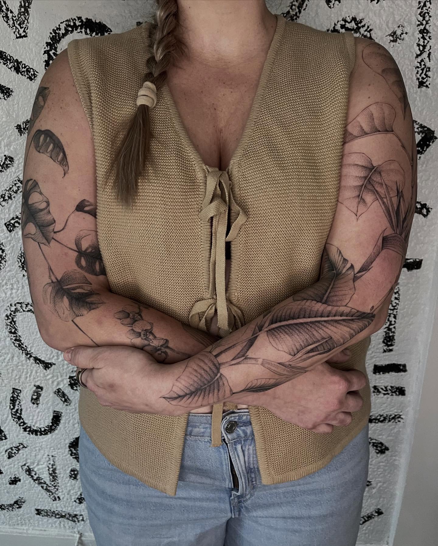 Tattoo by @ovarydose — black_and_grey