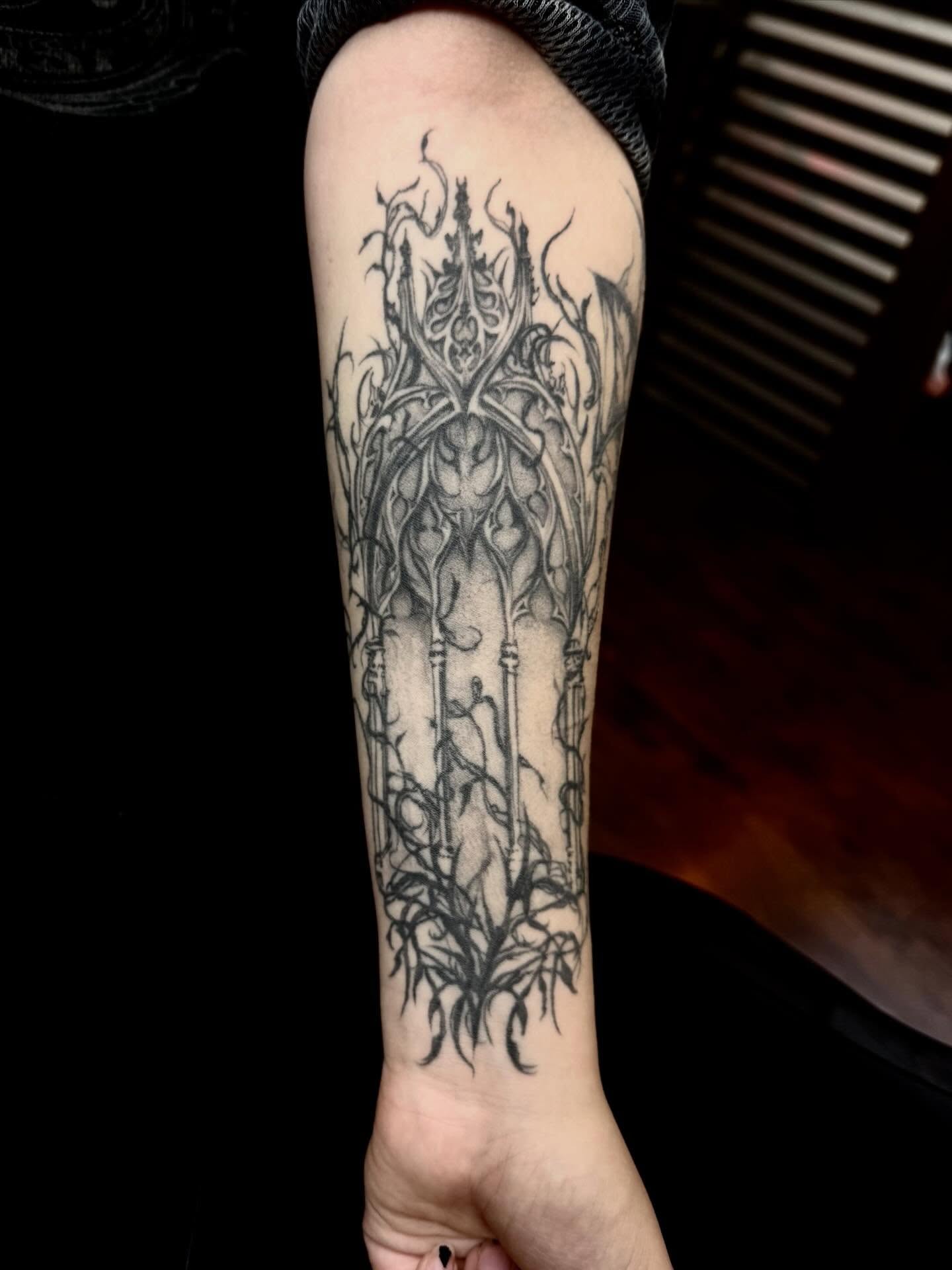 Gothic structure geometric tattoo on the forearm by Isabella π€