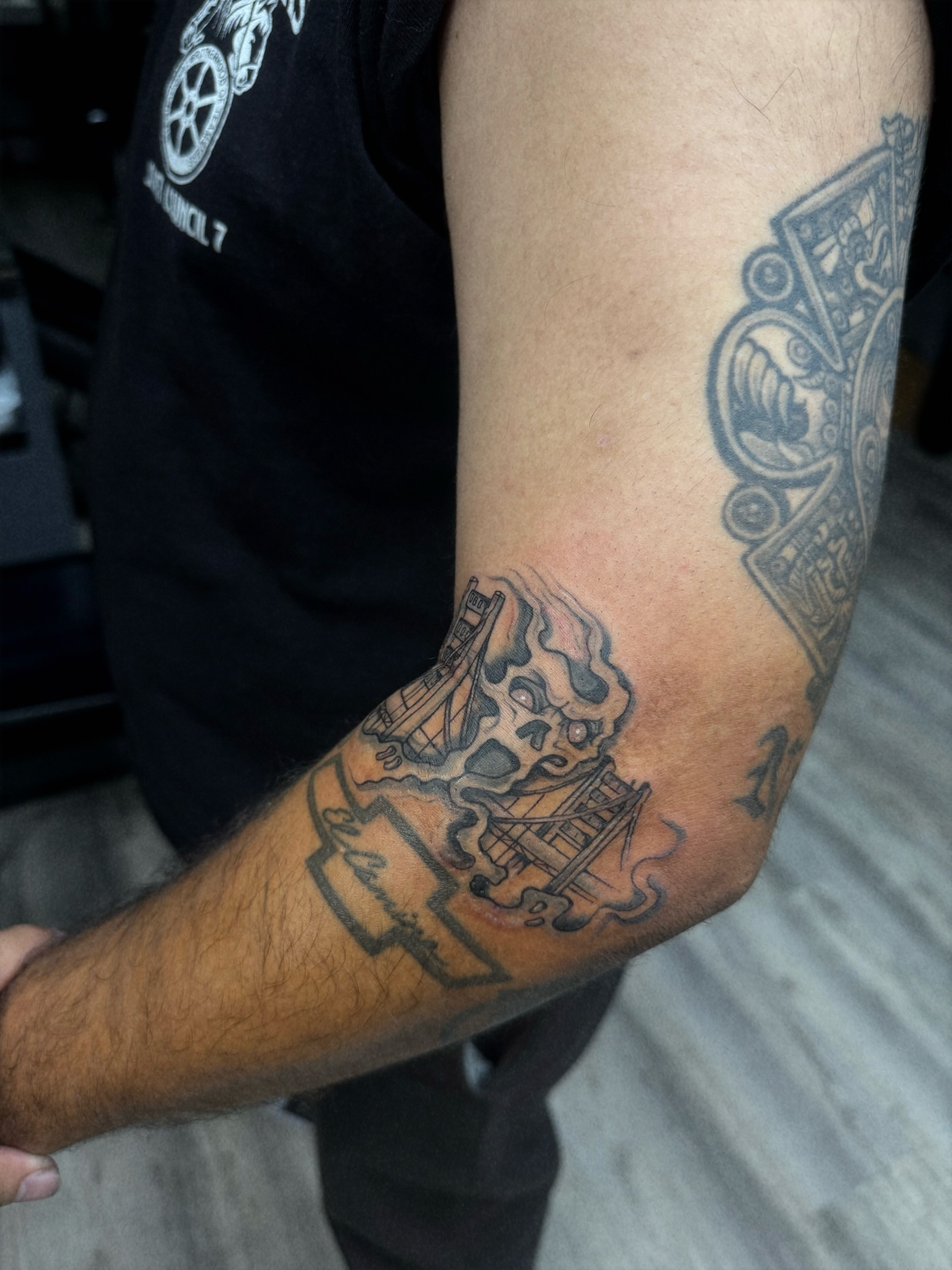 Ship and skull black and grey tattoo on the forearm by 🕸️EC🥷🏼🌁🇲🇽🕸️