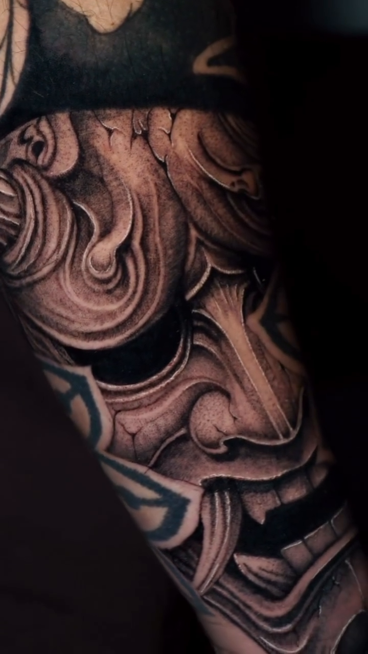 Tattoo by @kathepla — japanese_irezumi, black_and_grey