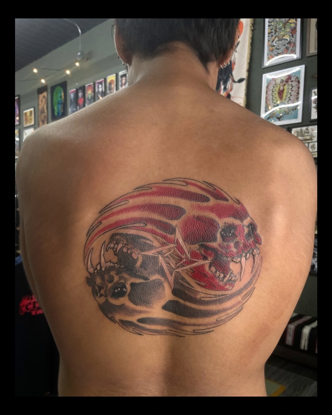 Tattoo by @sheilarosita.tats โ neo_traditional, dark_realism