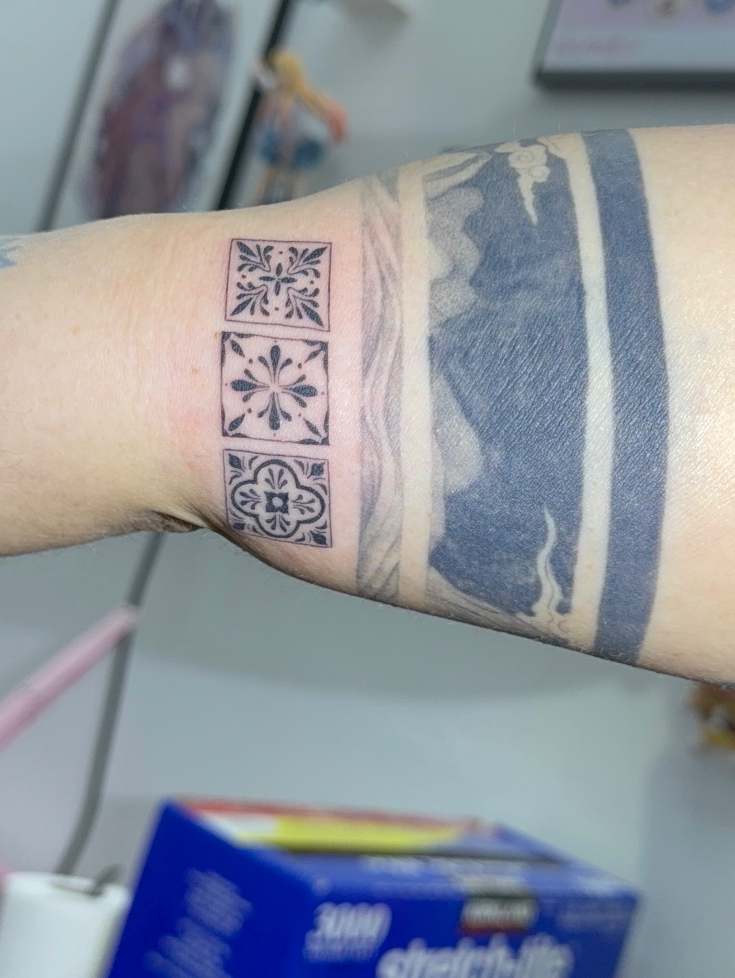 Tattoo by @onddautattoo — black_and_grey