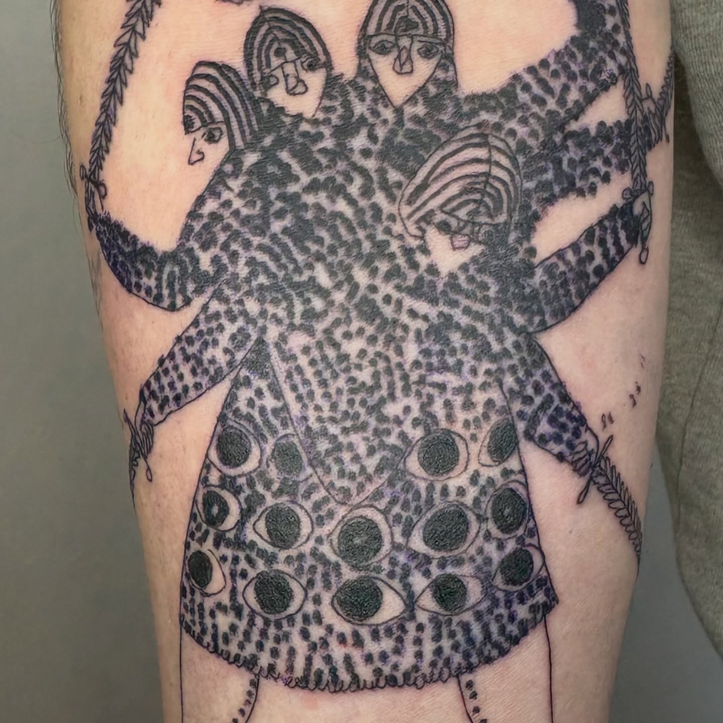 Tattoo by @lamhamilton β dotwork