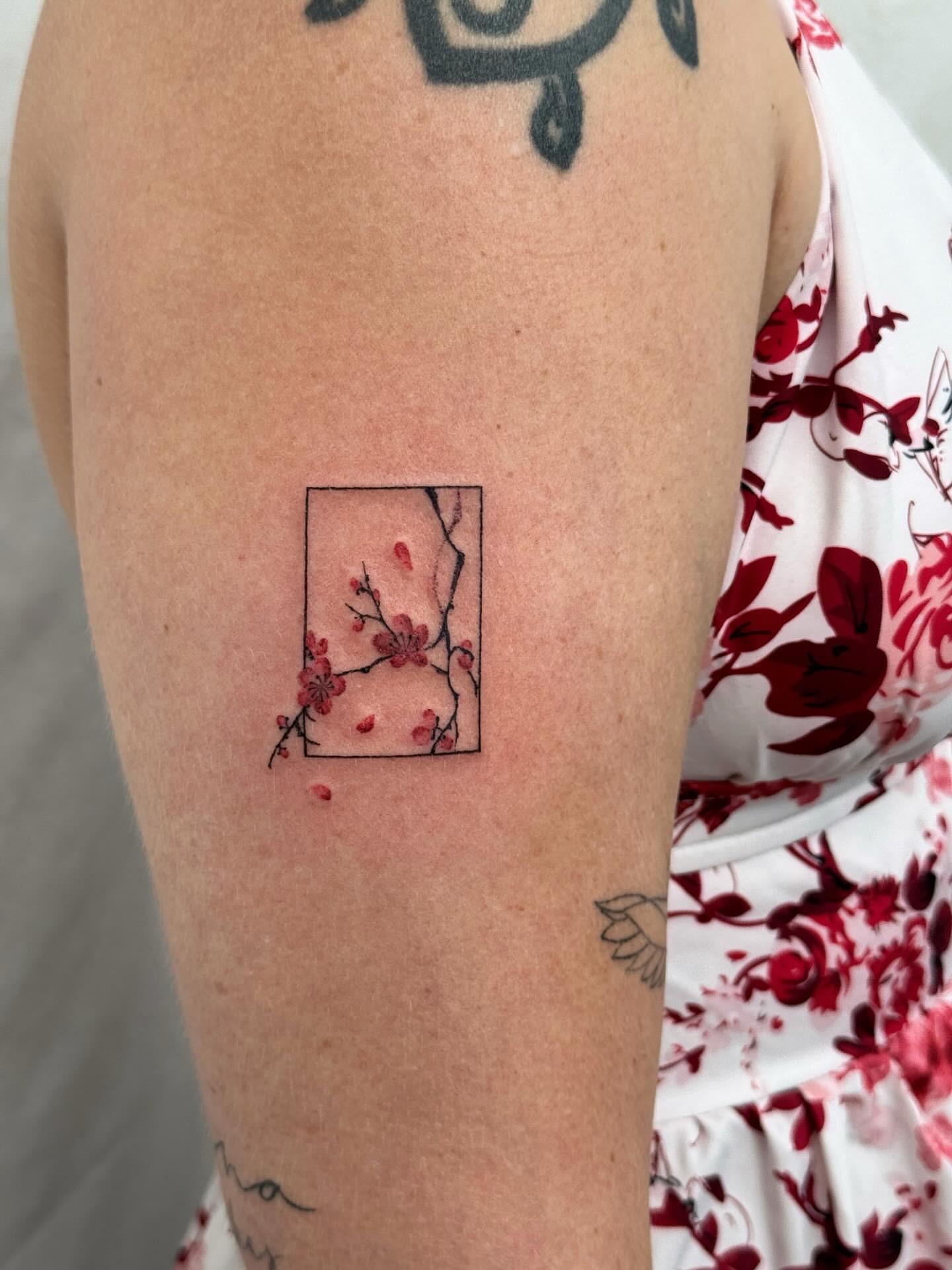 Tattoo by @naleak_tattoo — dotwork