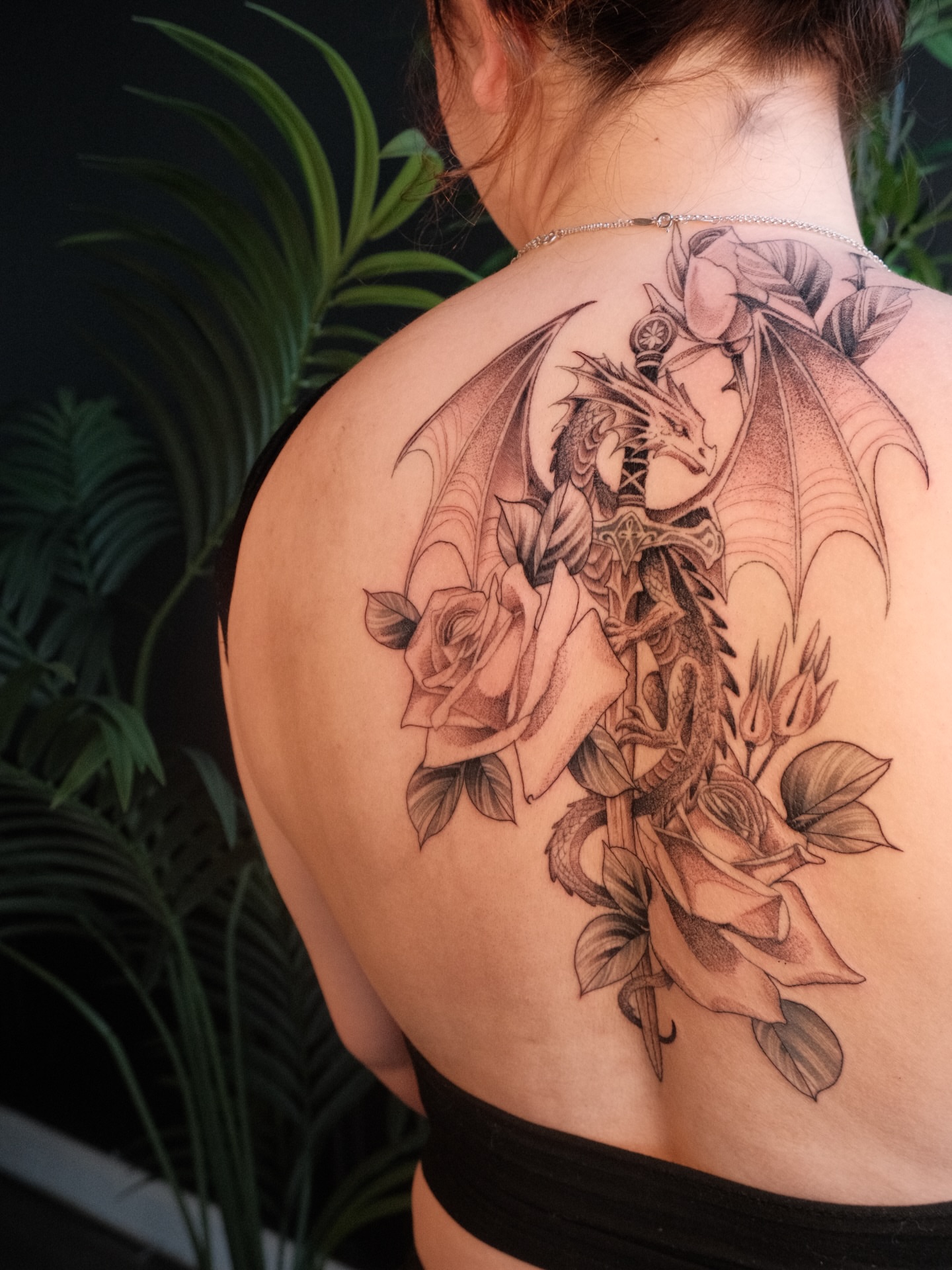 Dragon and roses realism tattoo on the back by JoeyJazz