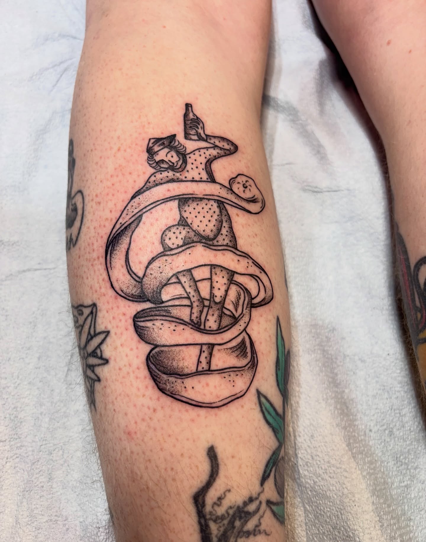 Tattoo by @daisy_chaiin — dotwork