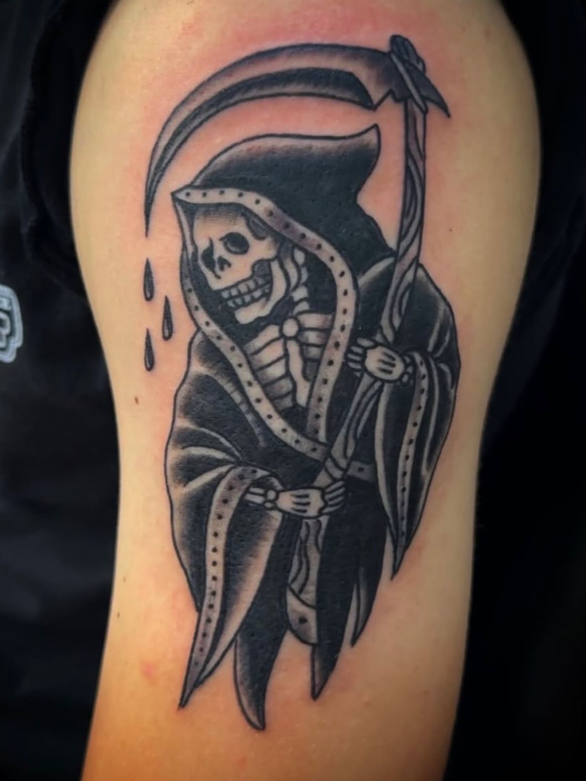 Tattoo by @gaboyzink — black_and_grey