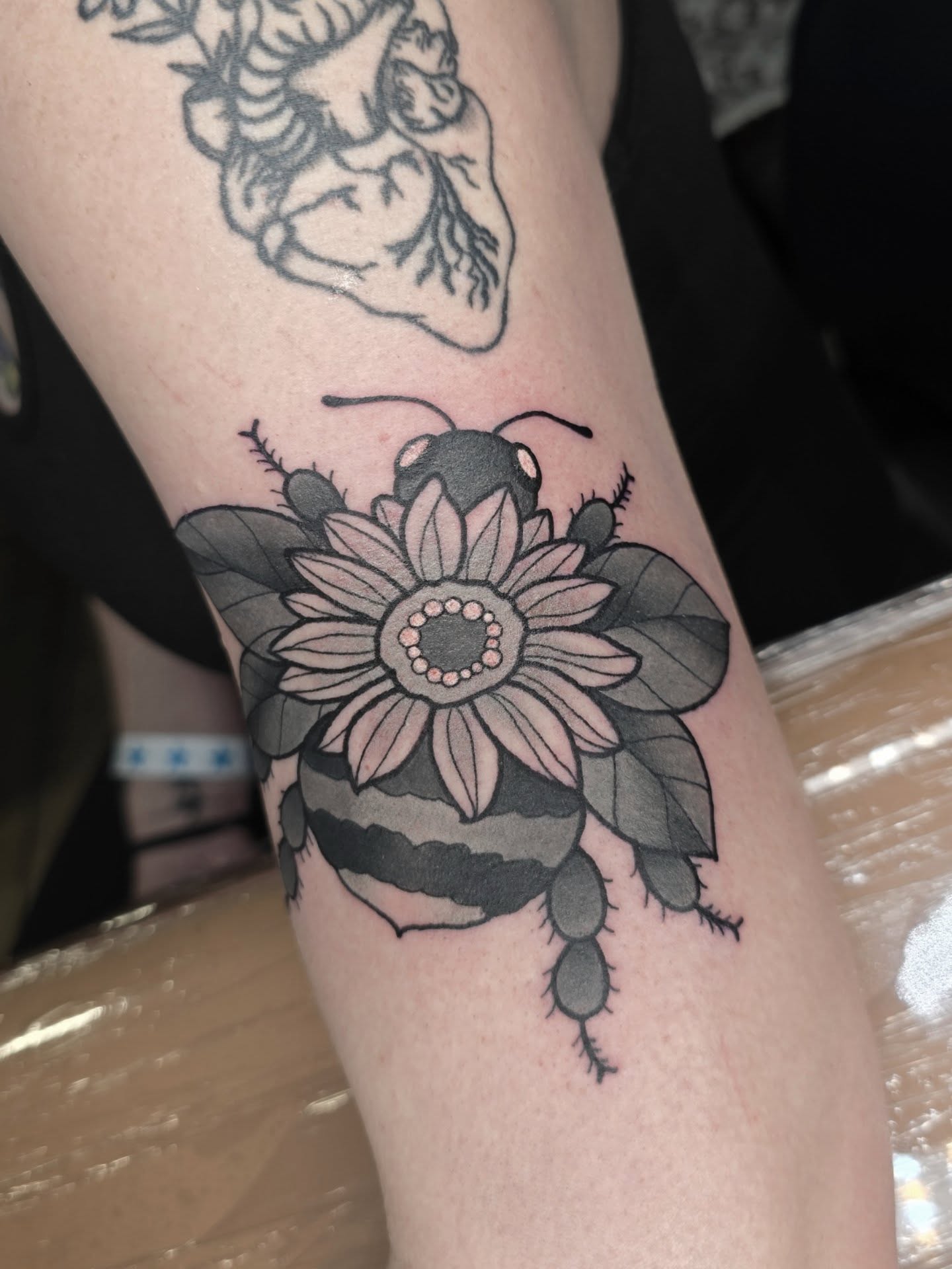 Tattoo by @makluvintattoos — black_and_grey