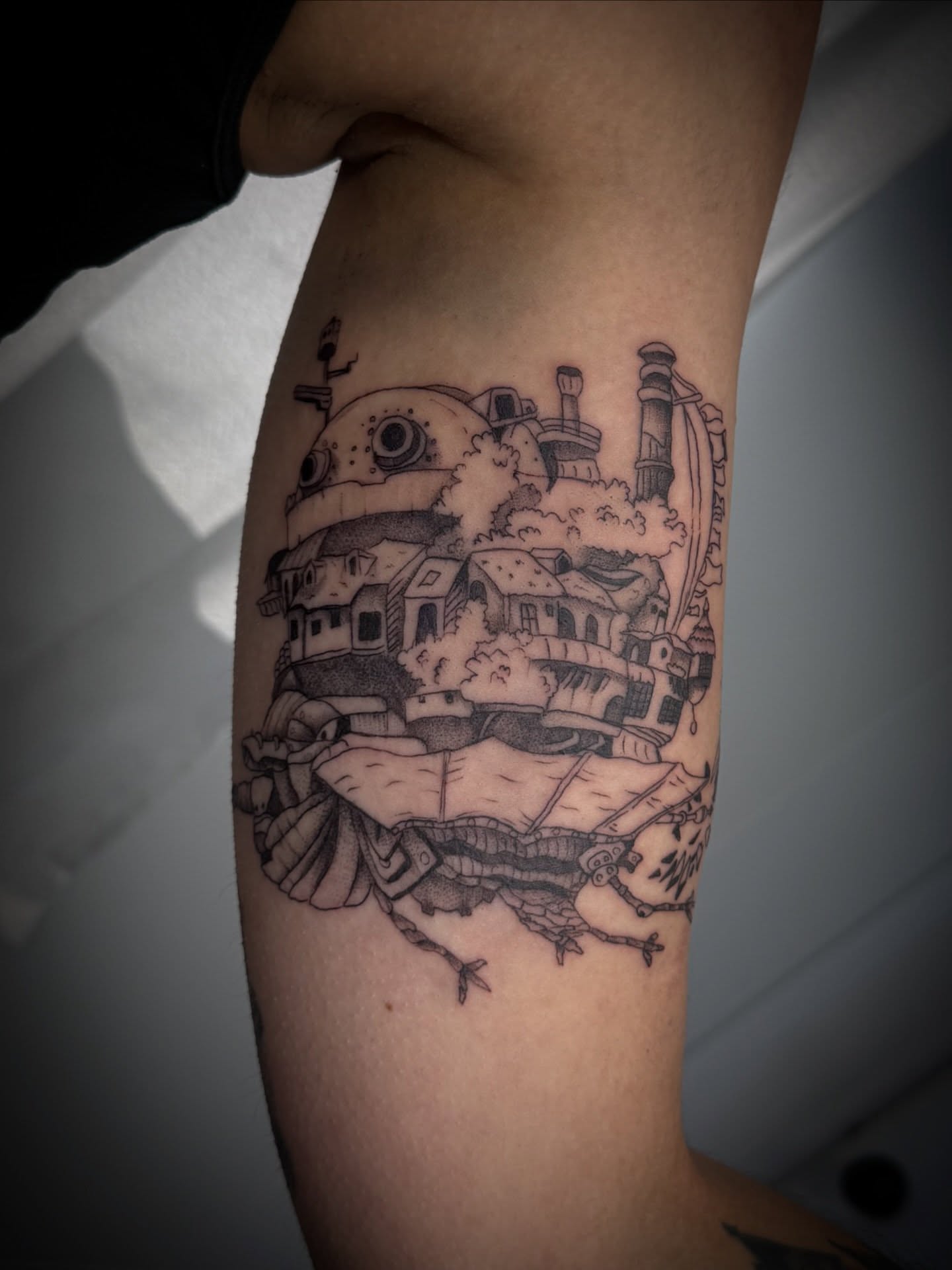 Tattoo by @llanotattooart — black_and_grey, illustrative