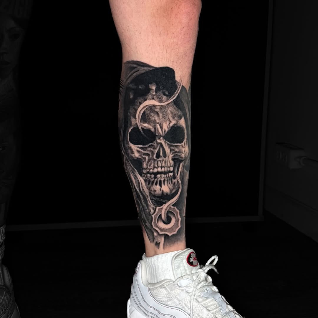 Tattoo by @reipinks — realism, black_and_grey