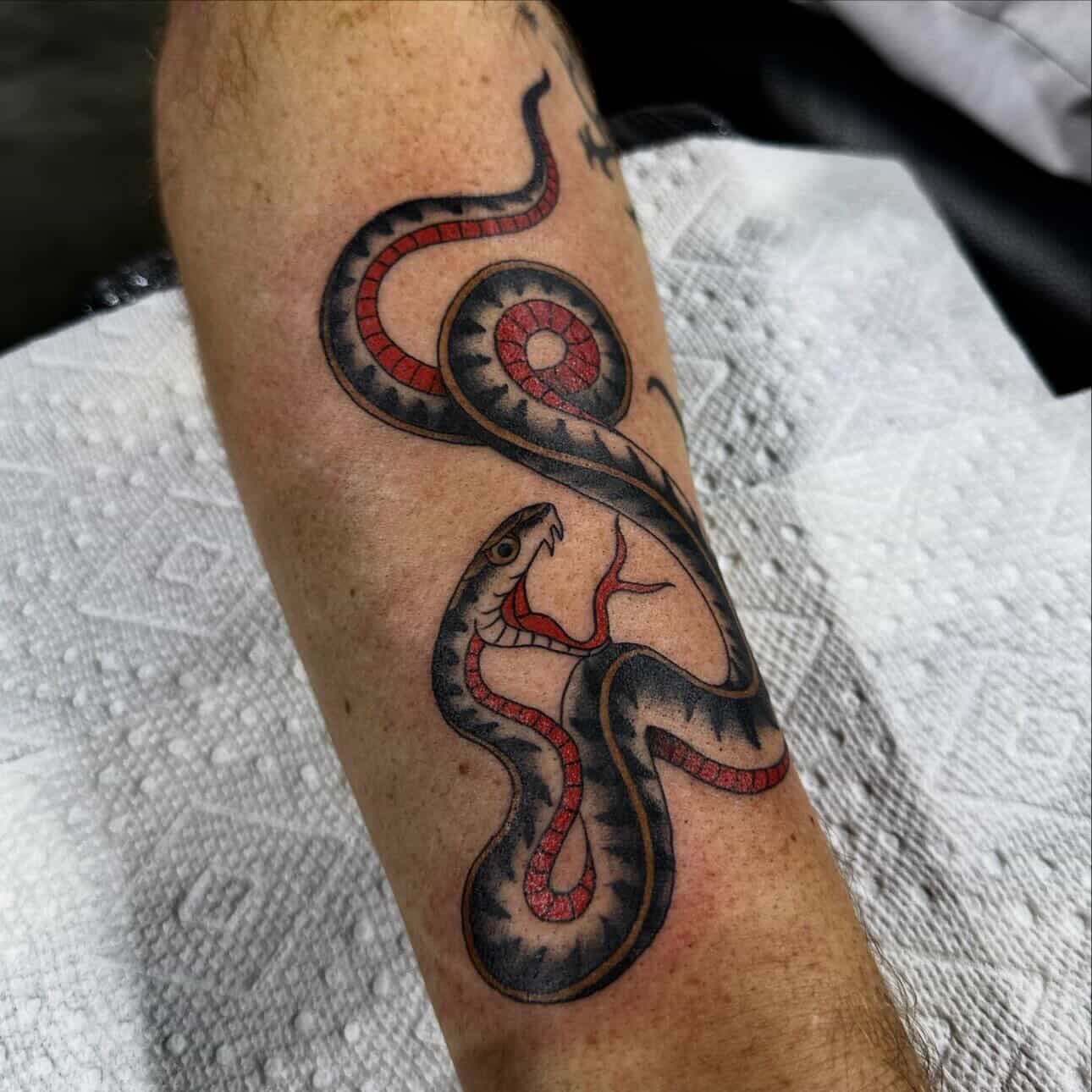 Tattoo by @samavitia — american_traditional