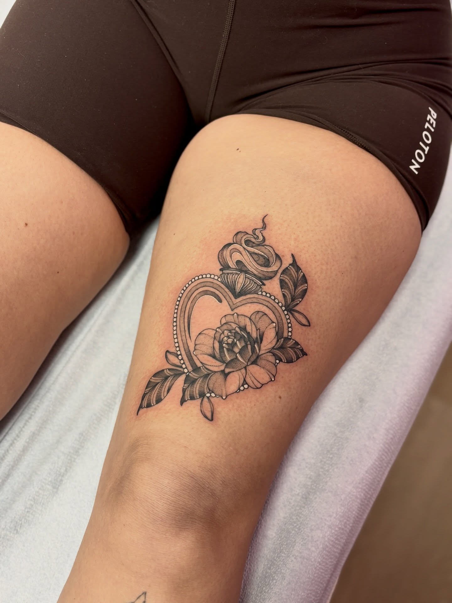 Tattoo by @lilindigotattoo โ black_and_grey, realism