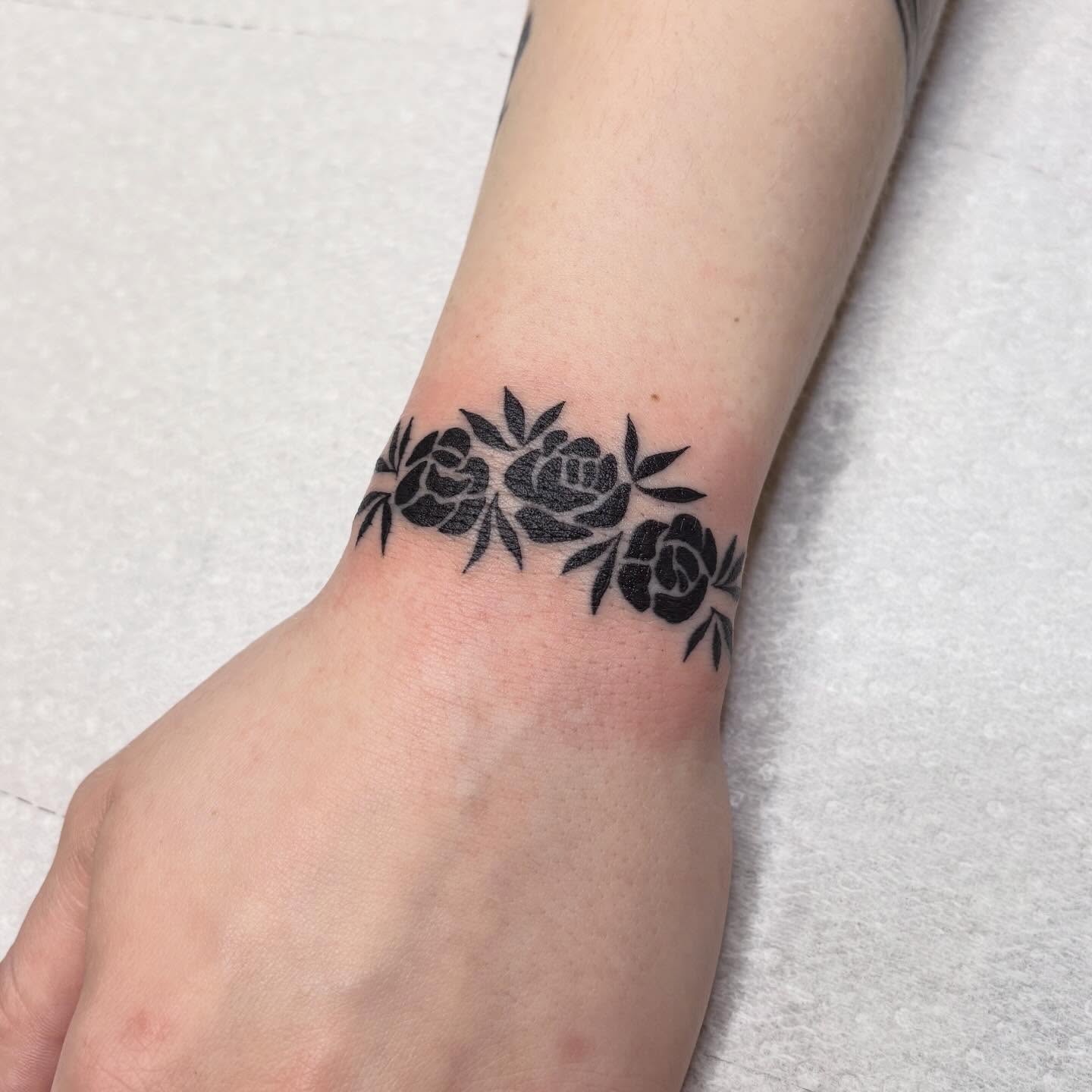 Tattoo by @alliemoontattoo — black_and_grey
