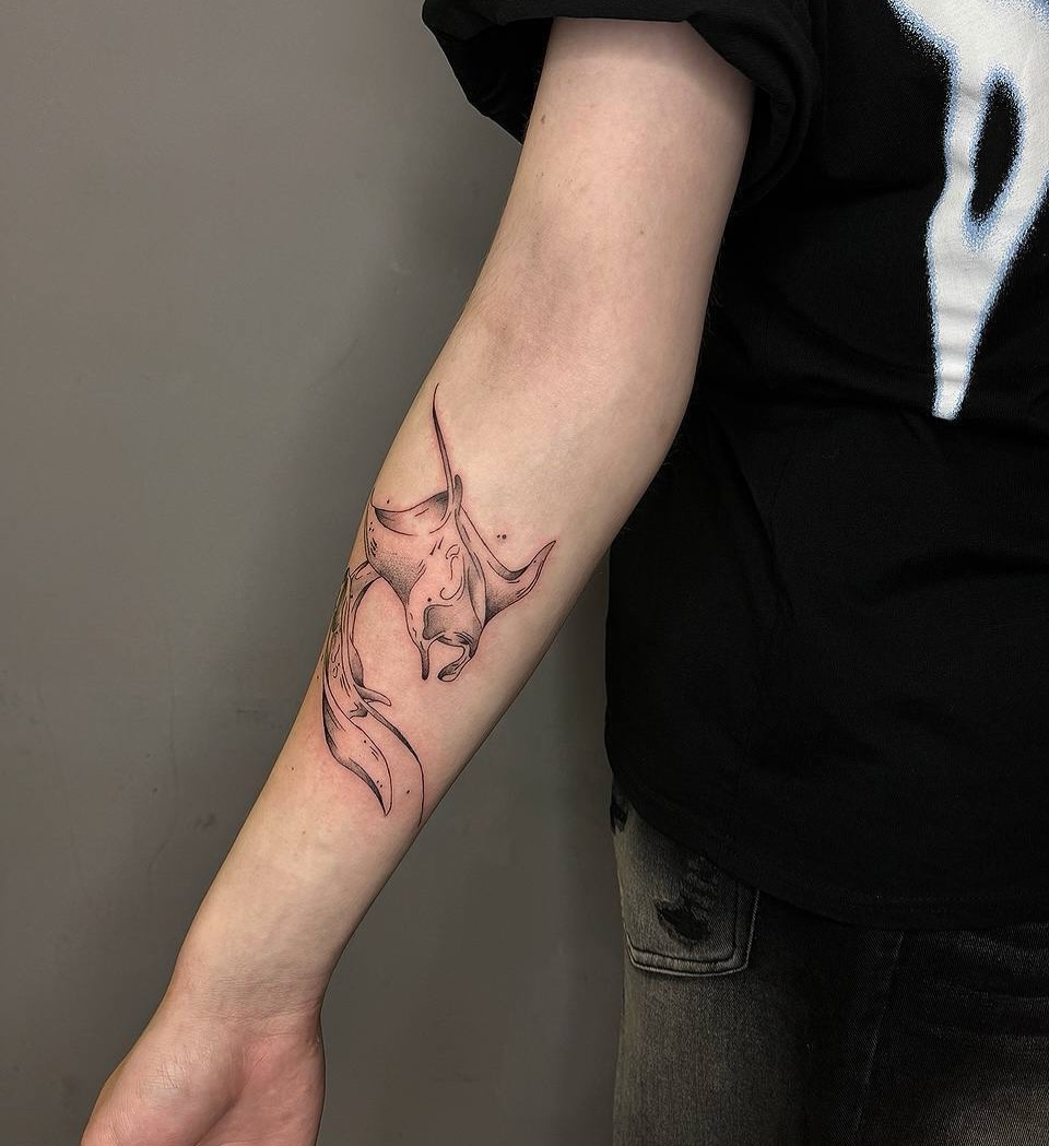 Tattoo by @tattoofuranina — dotwork