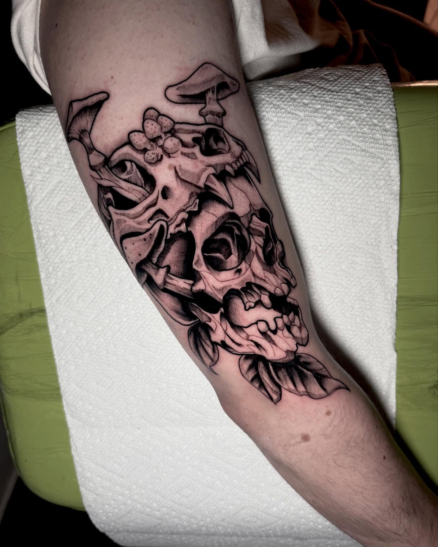 Tattoo by @robertsmithfl — black_and_grey, realism