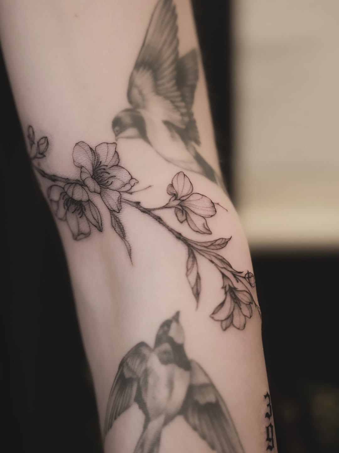 Tattoo by @junh_tattoo — fine_line, realism