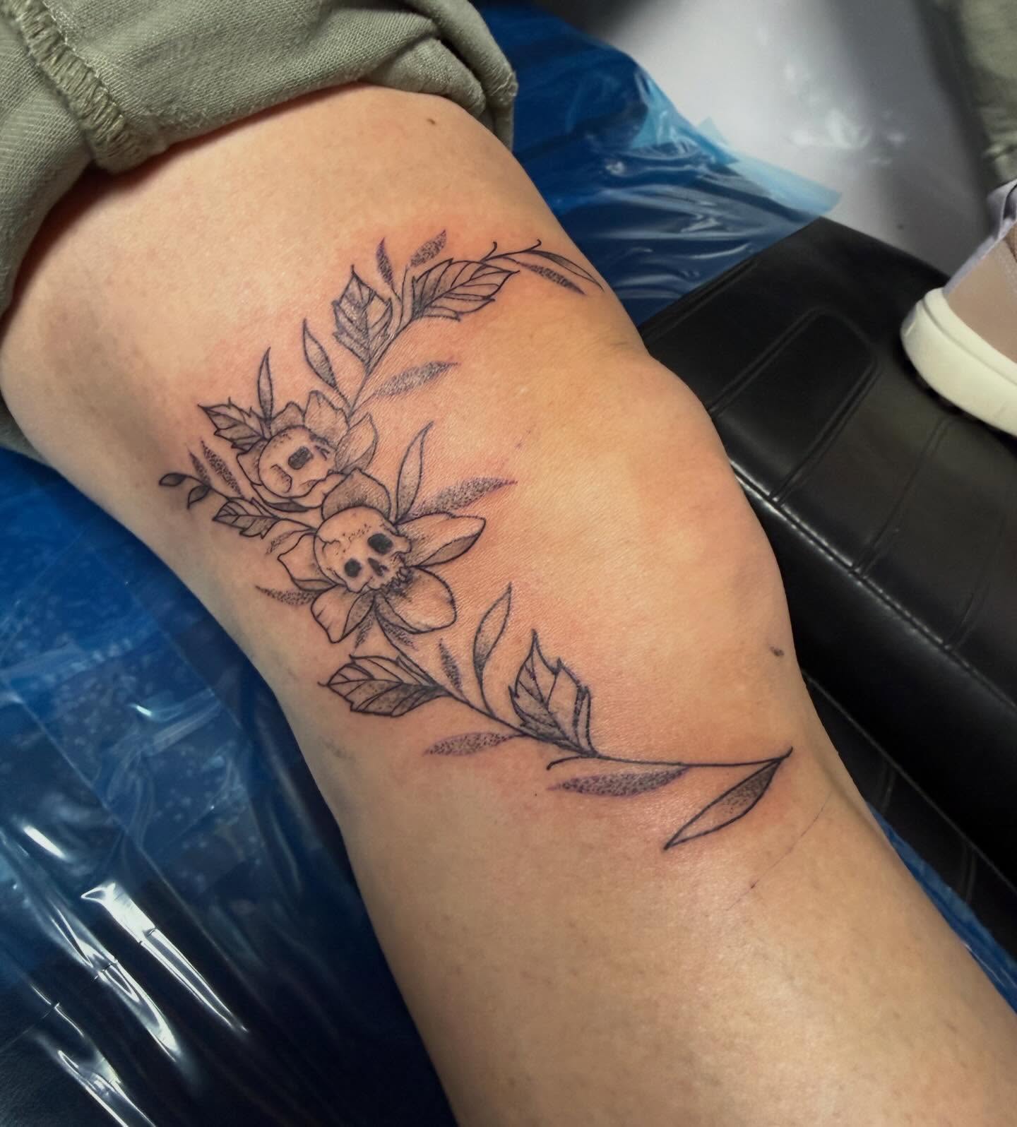 Tattoo by @haileysharpstabs — black_and_grey