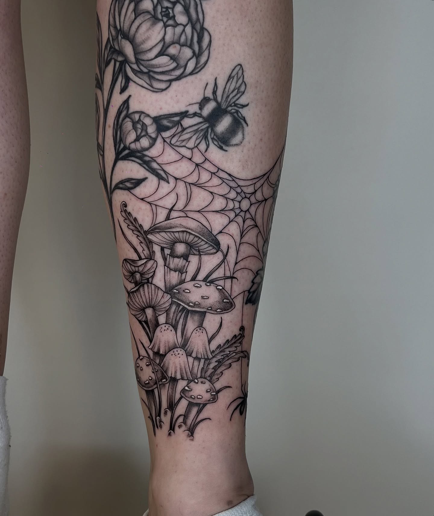 Tattoo by @leneya__valenti β black_and_grey, realism