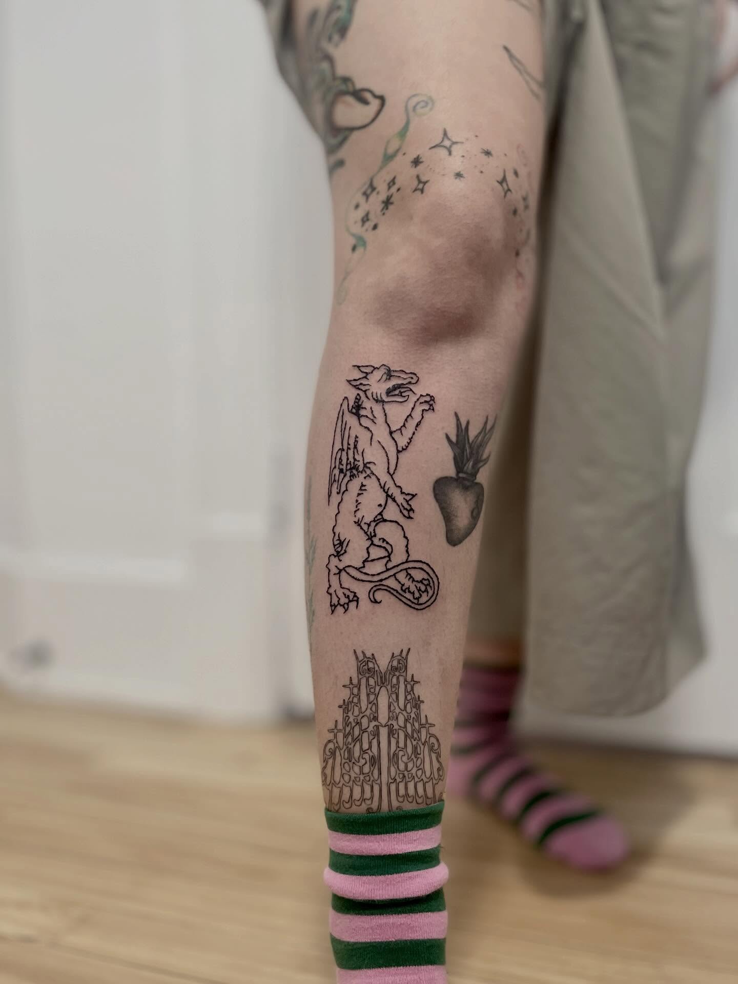Tattoo by @bartobello — black_and_grey