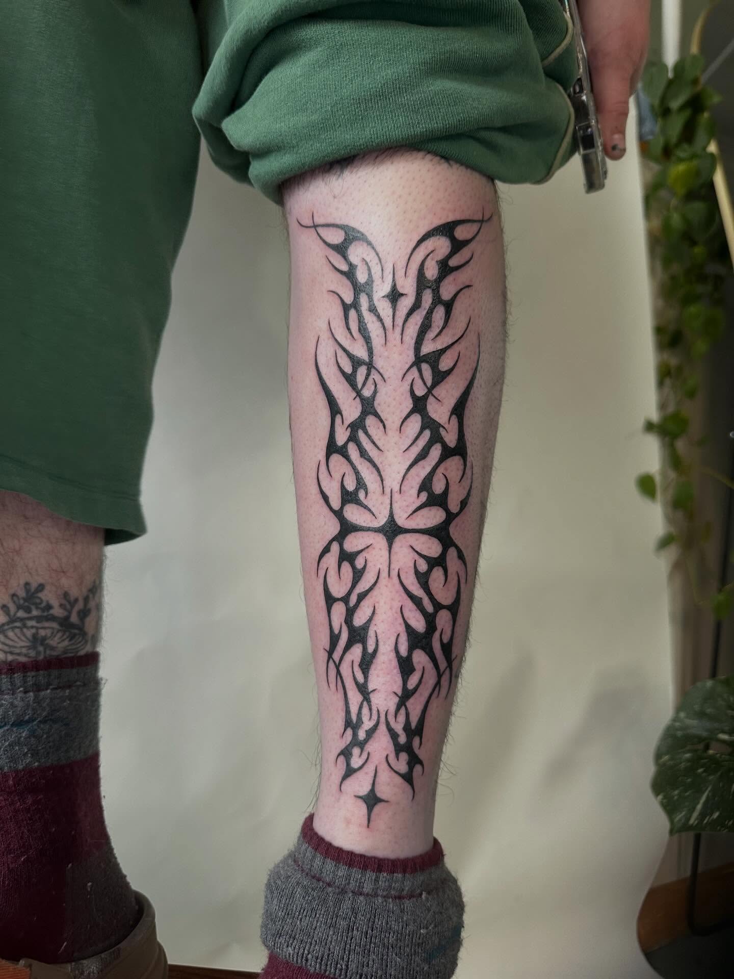Tattoo by @ooey.gooey.tattooey — tribal