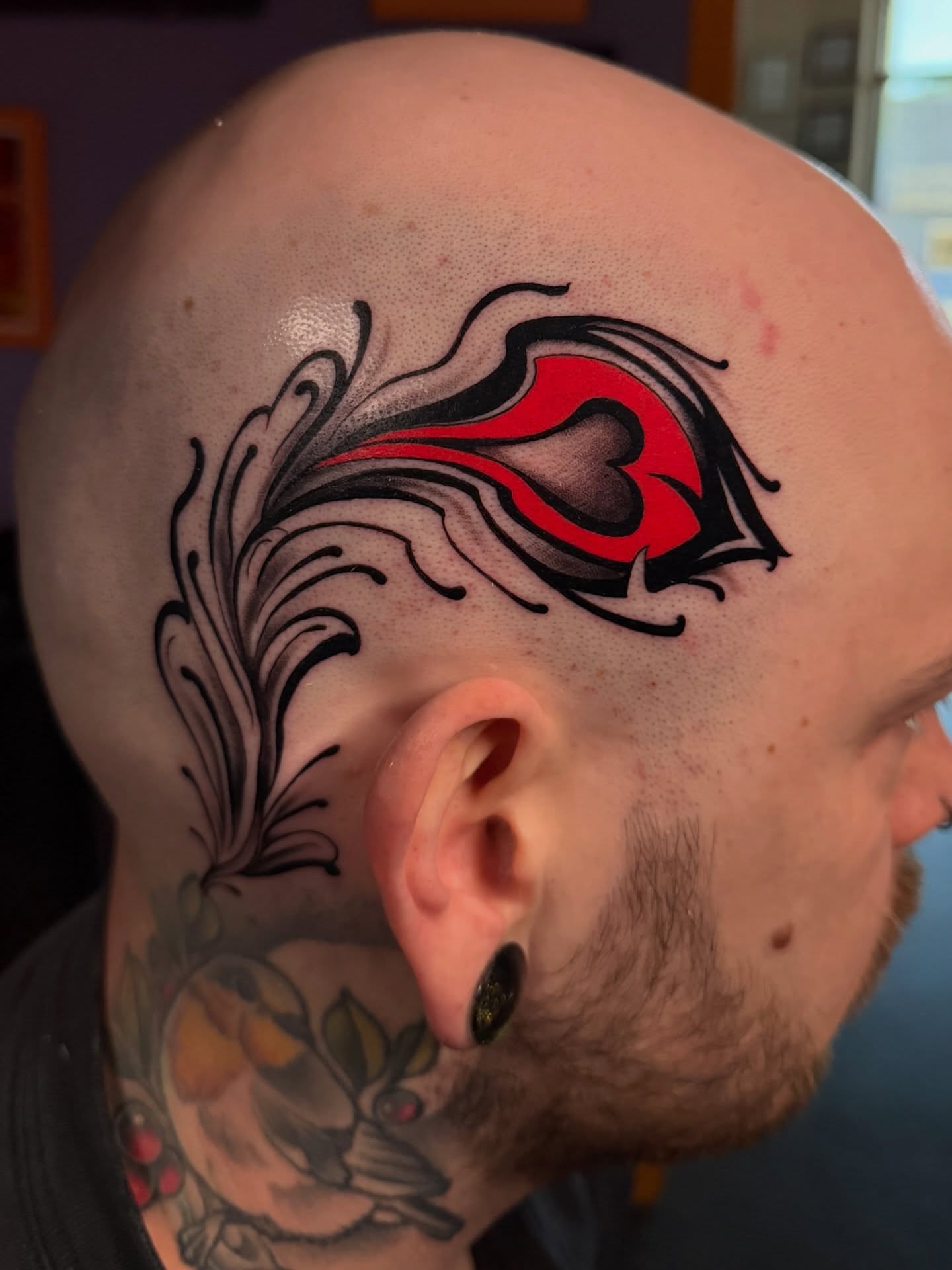 Heart and feather neo-traditional tattoo on the head by ✨Jen Lochbihler✨, Dickson, Tennessee
