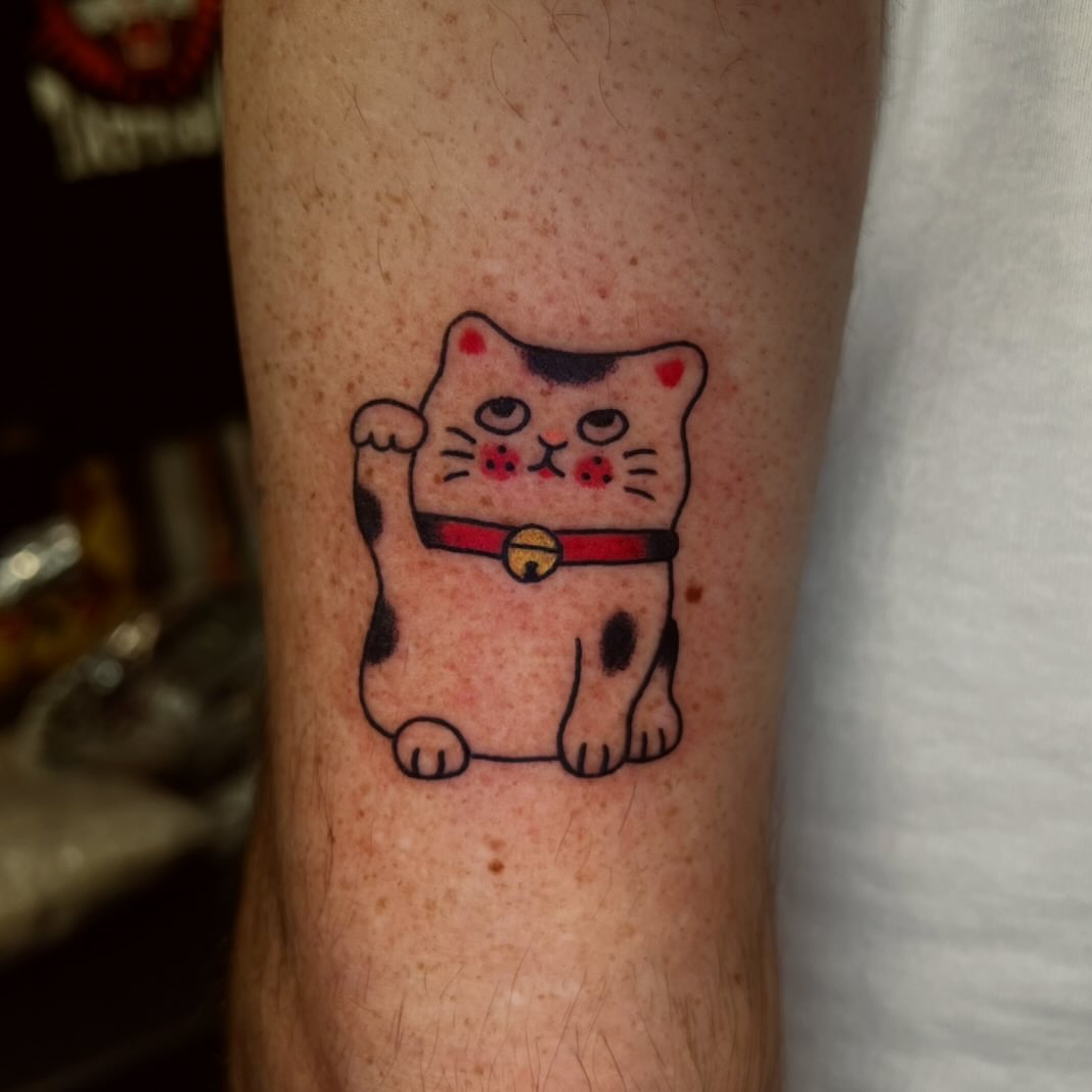 Tattoo by @fokqueenie — dotwork