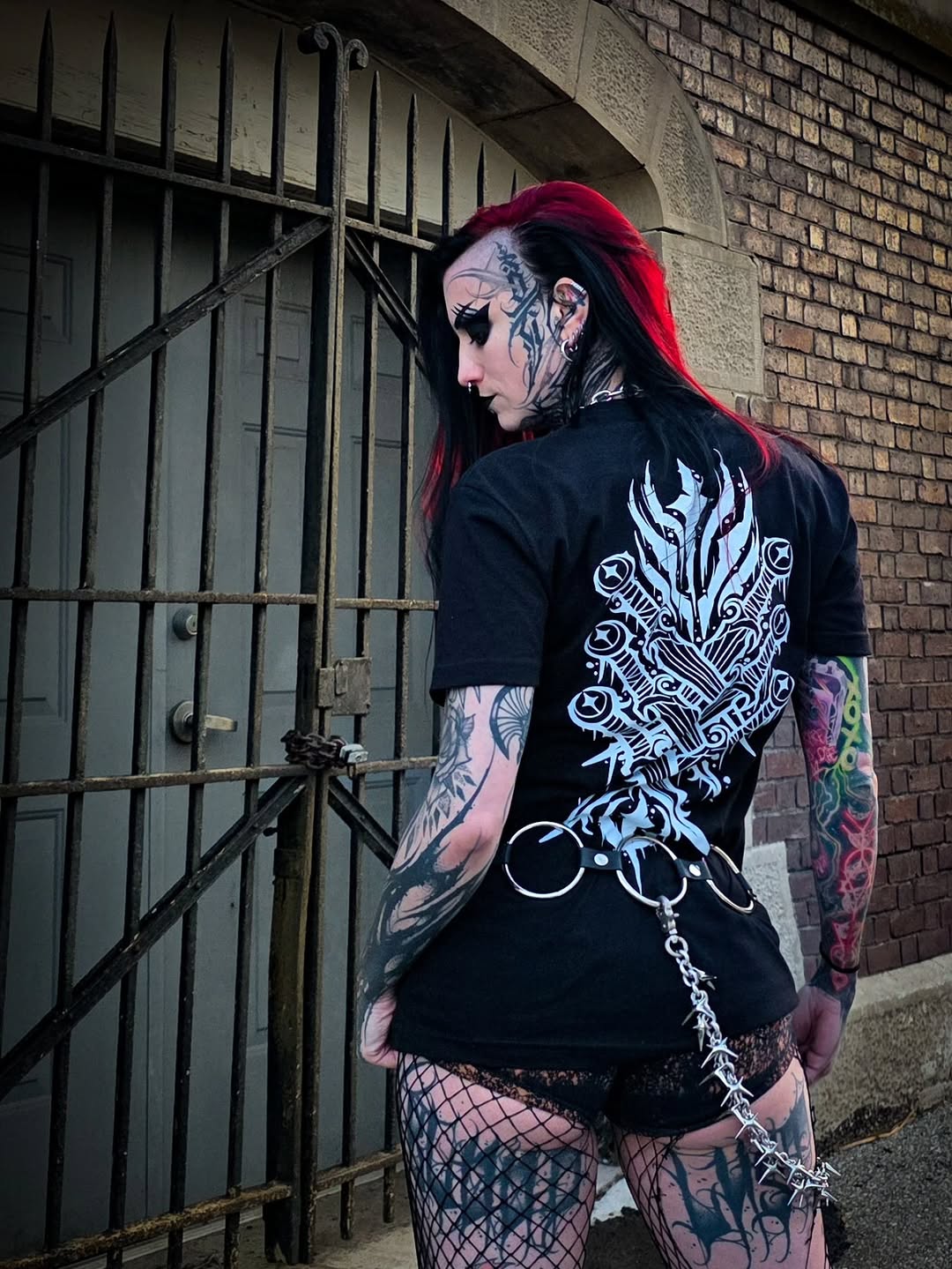 Tattoo by @kelseylorrae β blackwork, black_and_grey