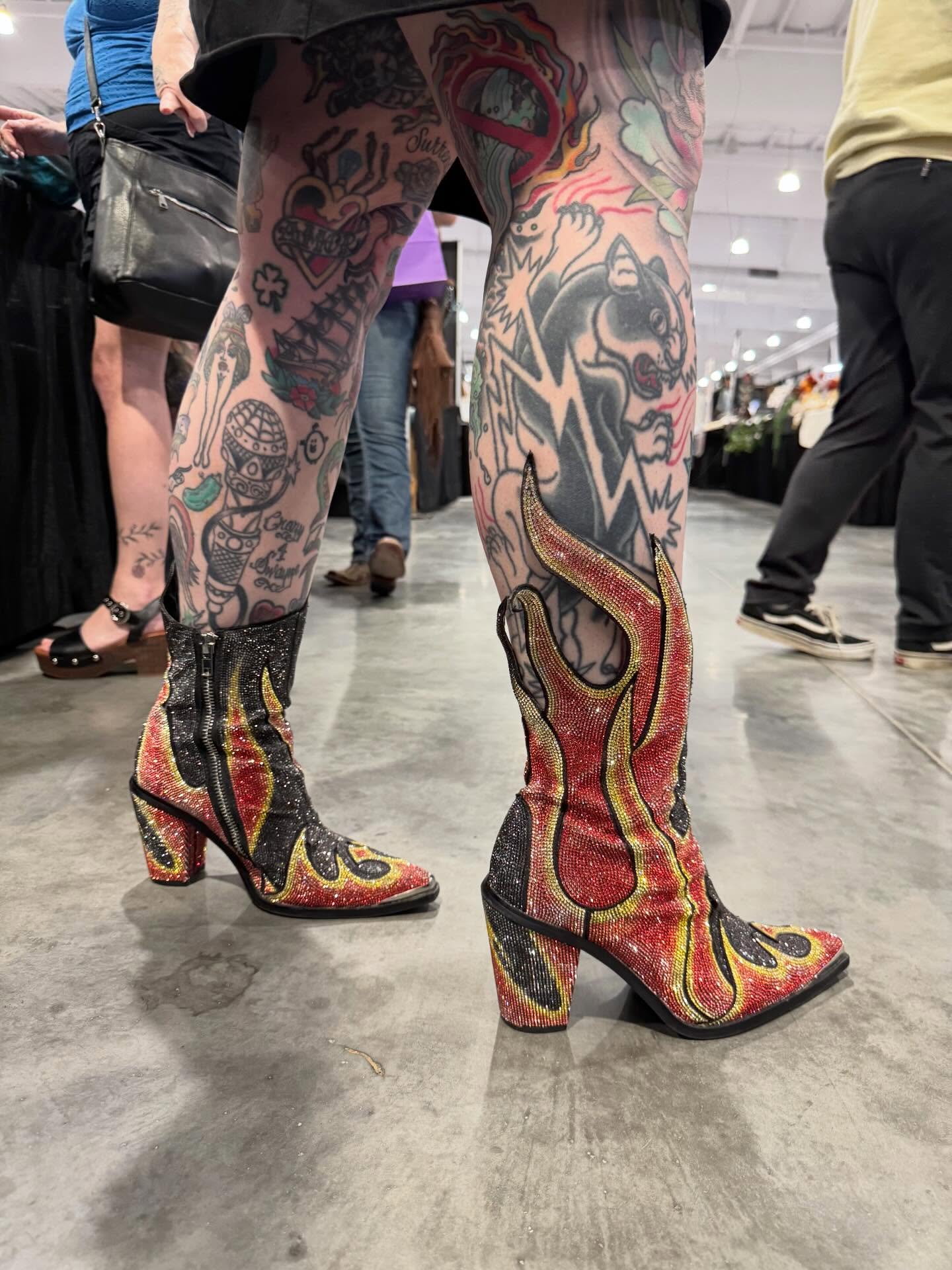 Flame design American traditional tattoo on the leg by @michaelryan_tattoo