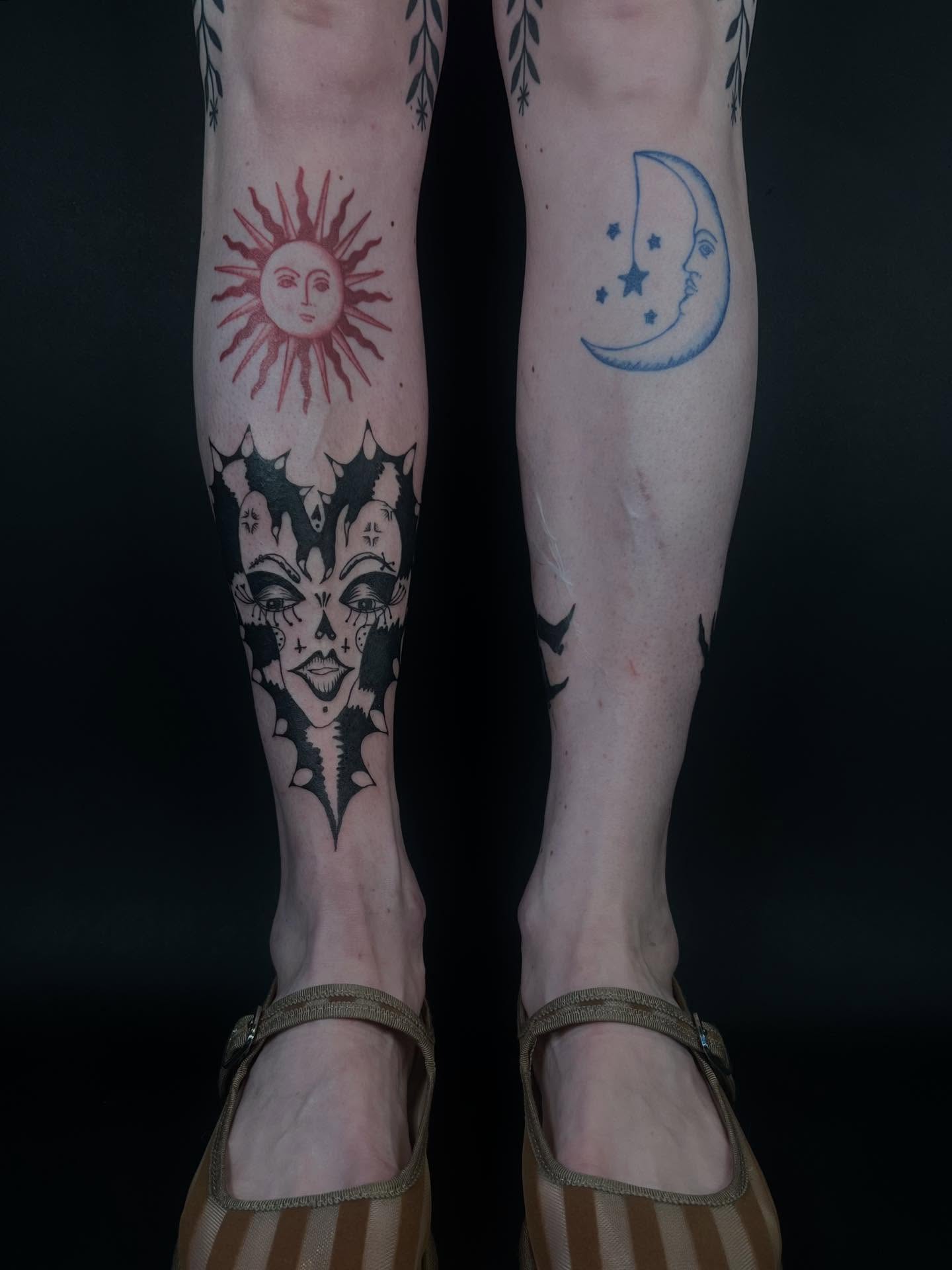Tattoo by @aldentetattoo — american_traditional, dotwork