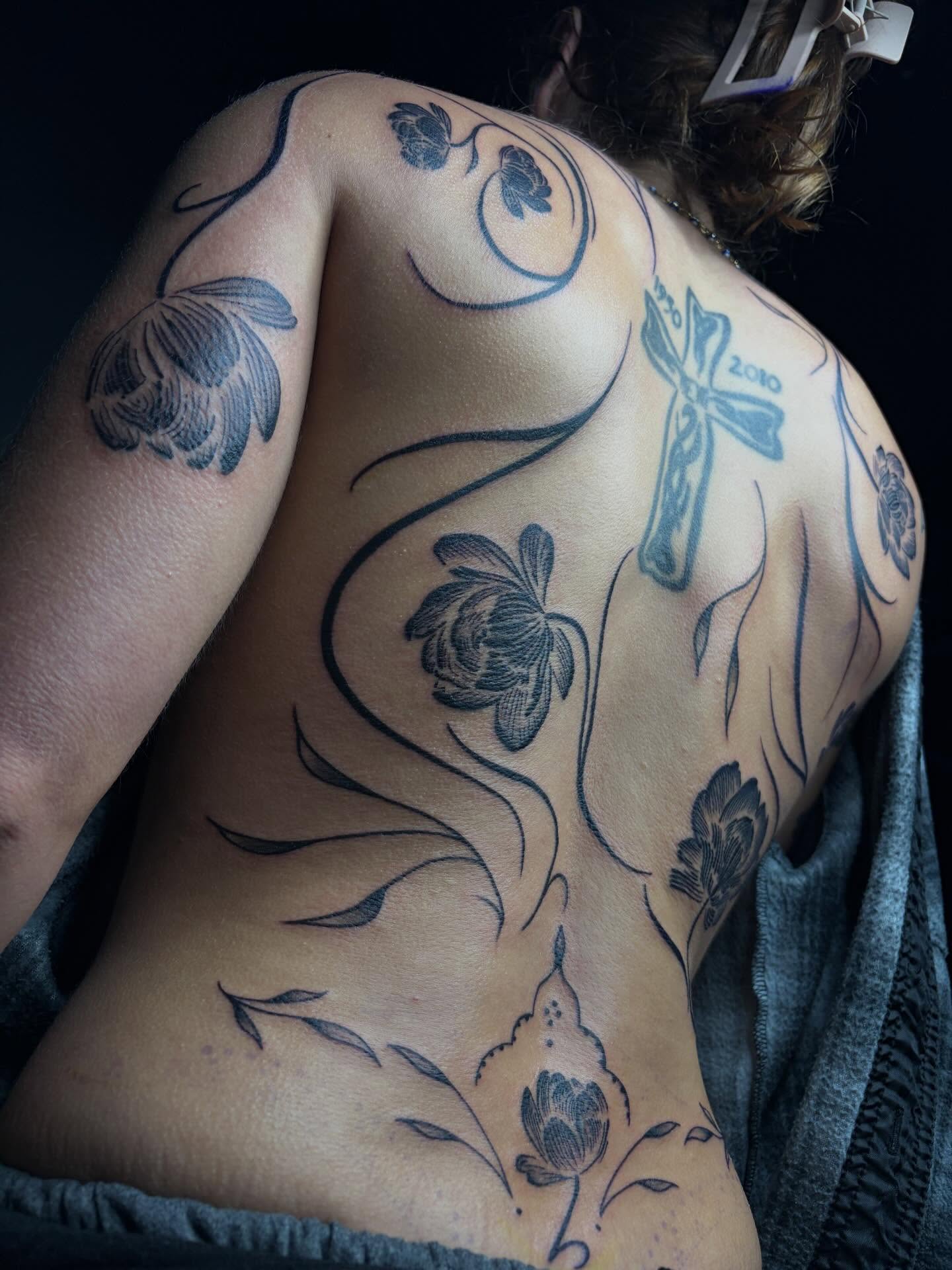 Tattoo by @inkedbycahela — black_and_grey