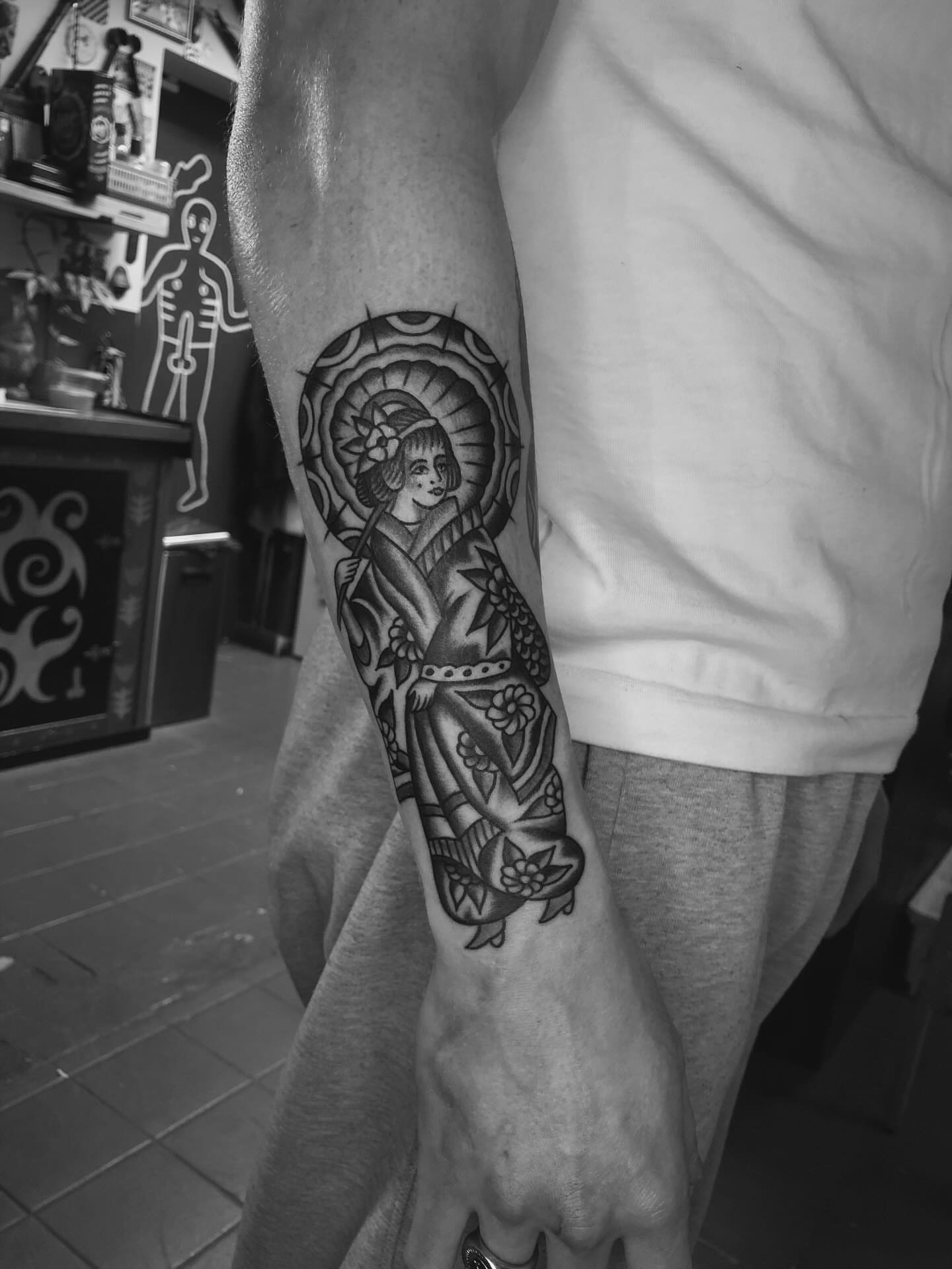 Tattoo by @ezzybones — american_traditional
