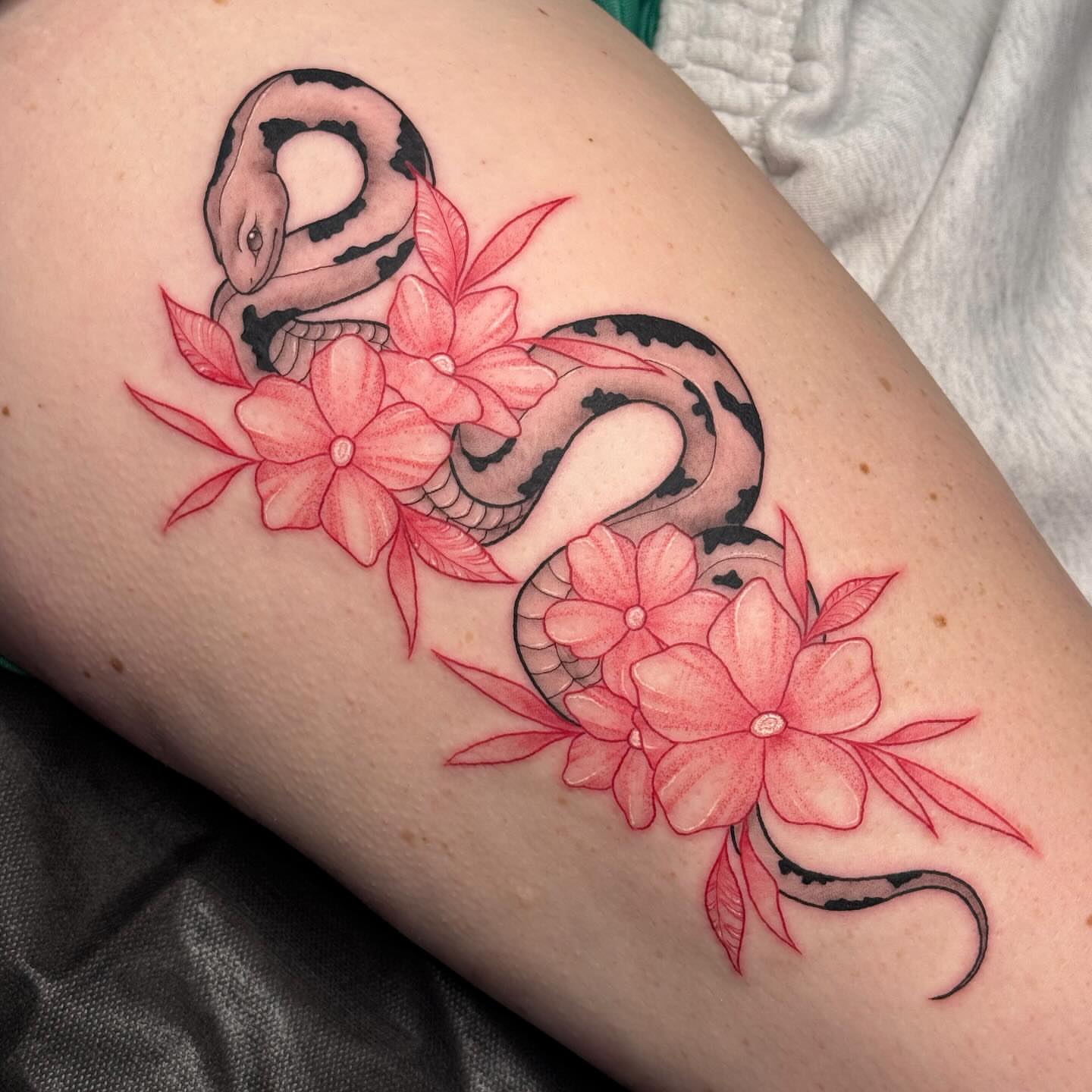 Tattoo by @inkbyleah_ — new_school, realism