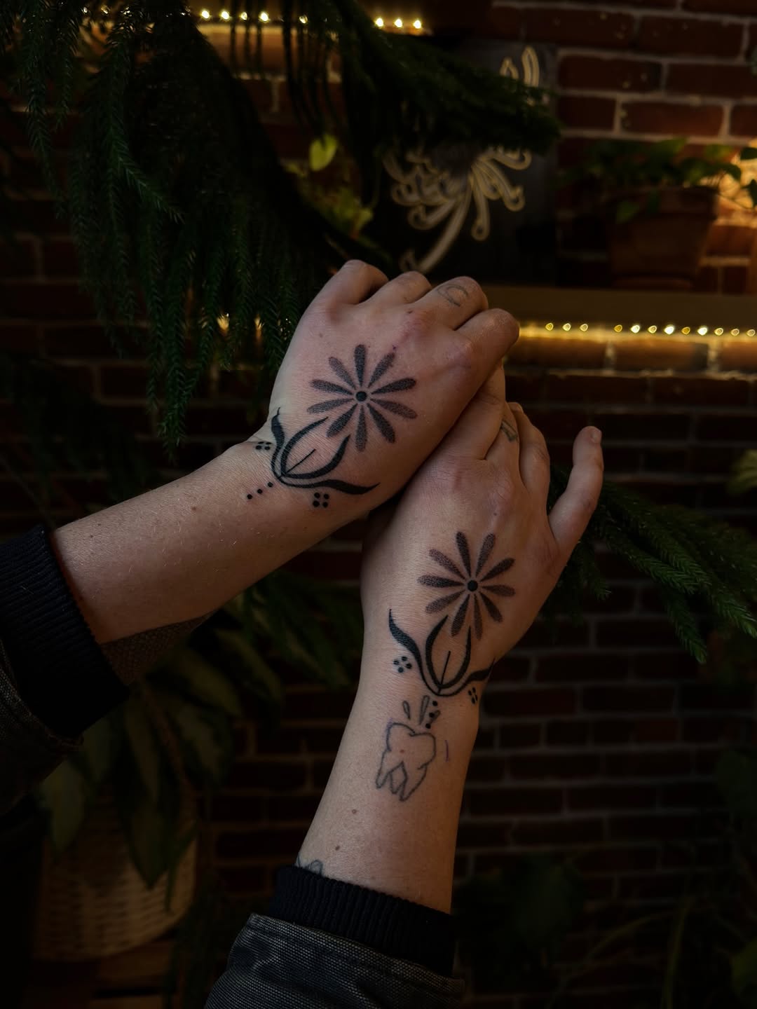 Tattoo by @ratqueenink — fine_line, minimalist
