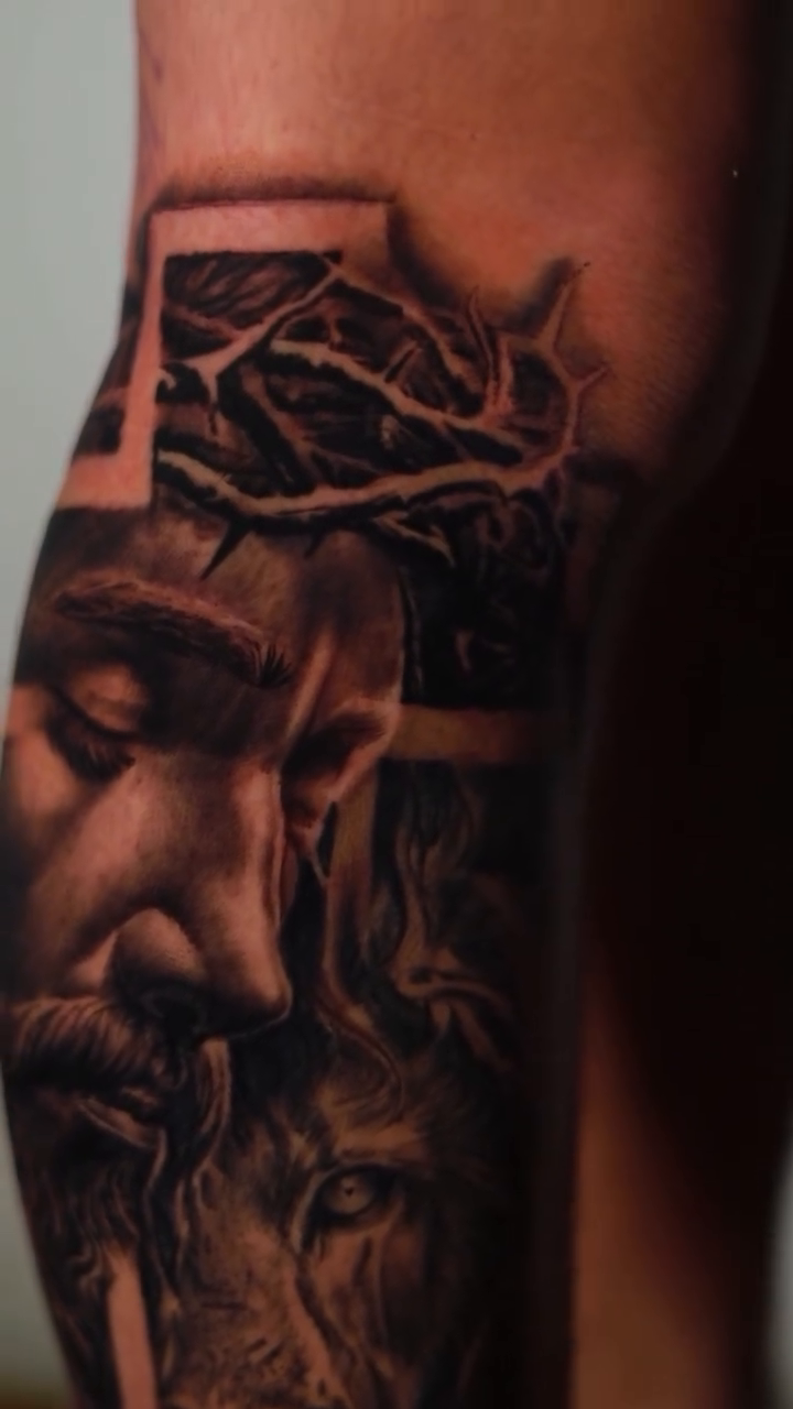 Jesus and lion realism tattoo by ๐๐๐