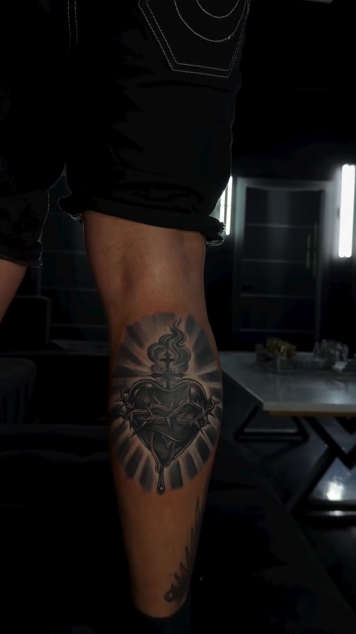 Tattoo by @jovastattoo โ black_and_grey, realism