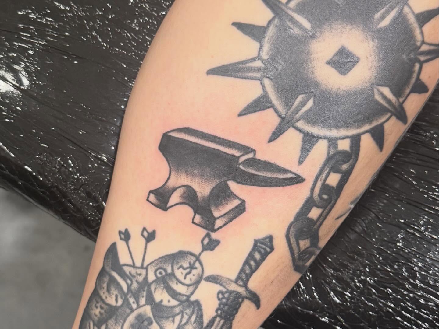 Tattoo by @hector_sinkorswim — black_and_grey