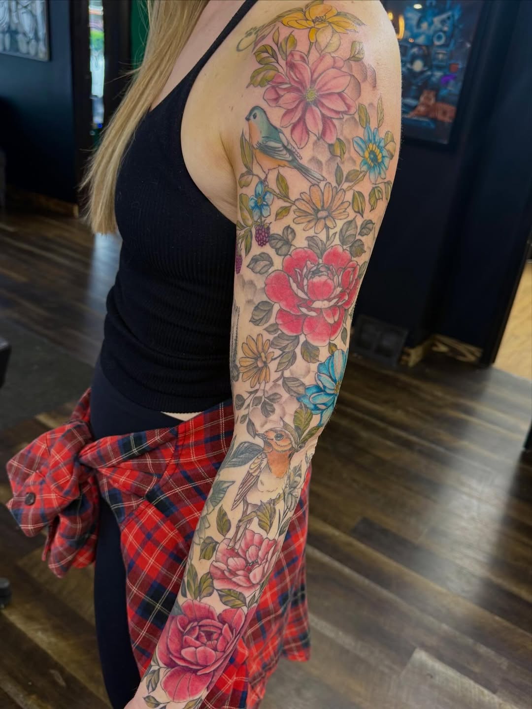 Tattoo by @emmydoestattoos โ neo_traditional, realism